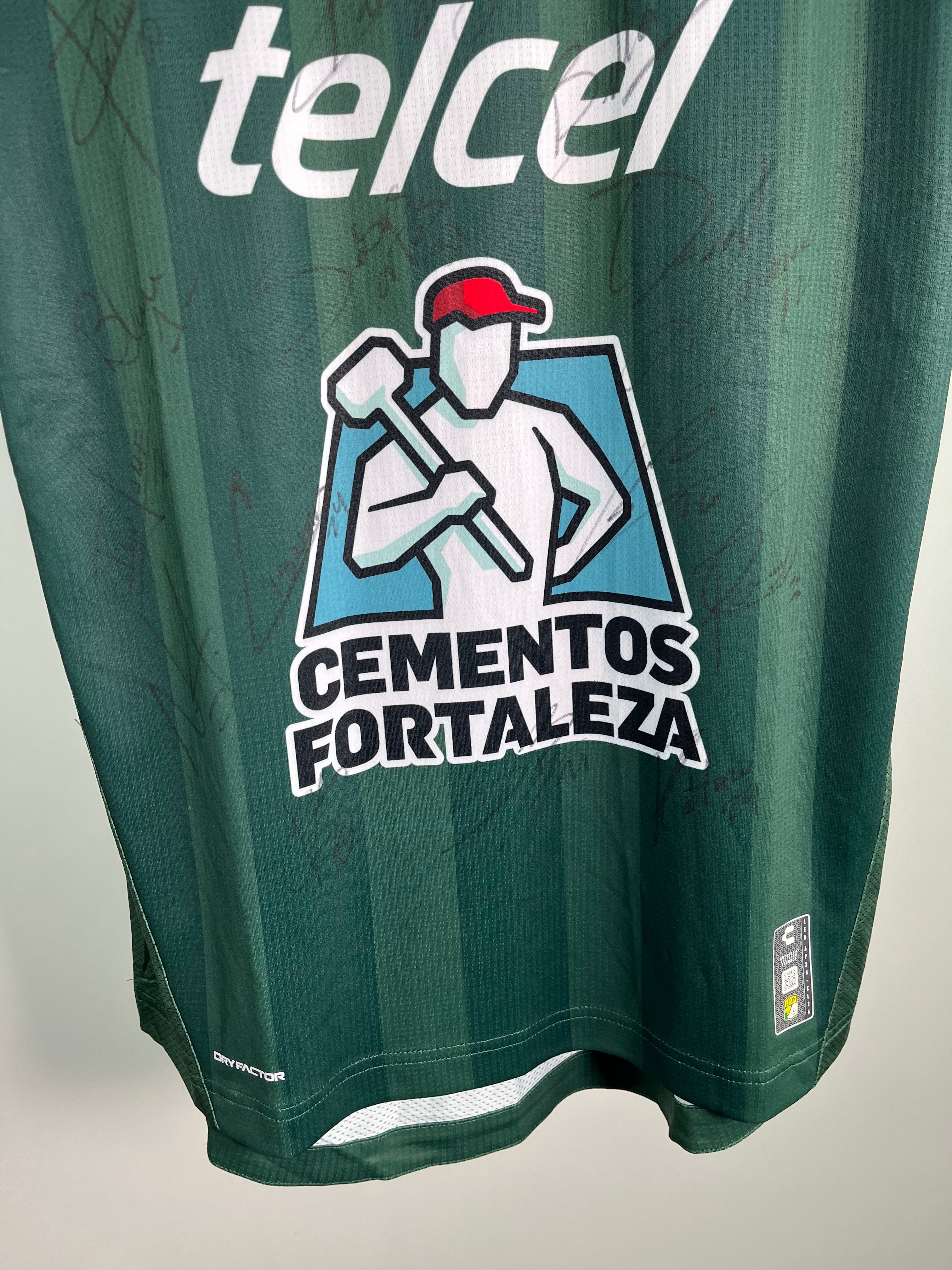 Jersey León Local 2025 2026 *C/Etiquetas* Autografiado (M)