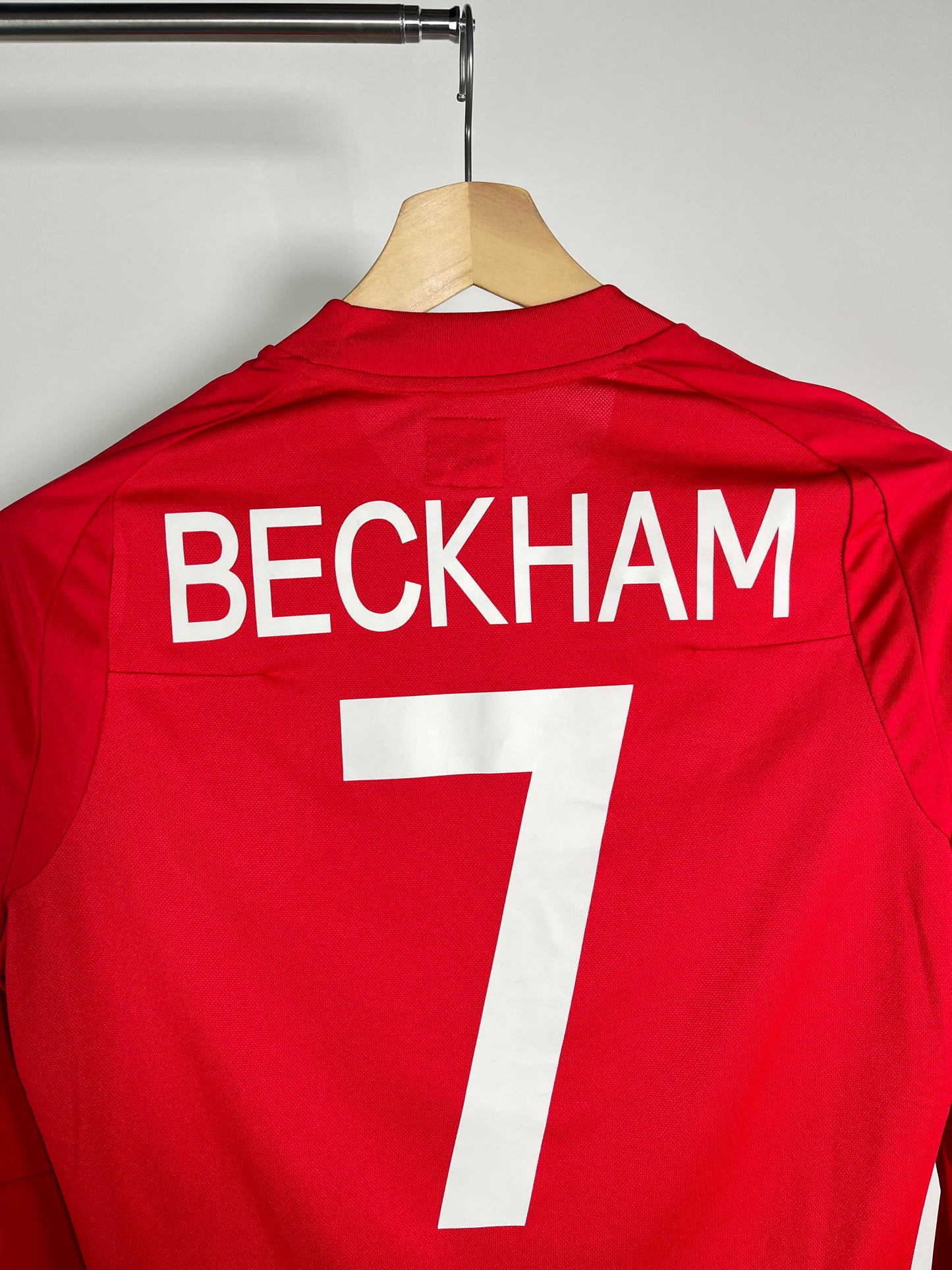Jersey Inglaterra Visita 2010 2011 Manga Larga David Beckham (M)