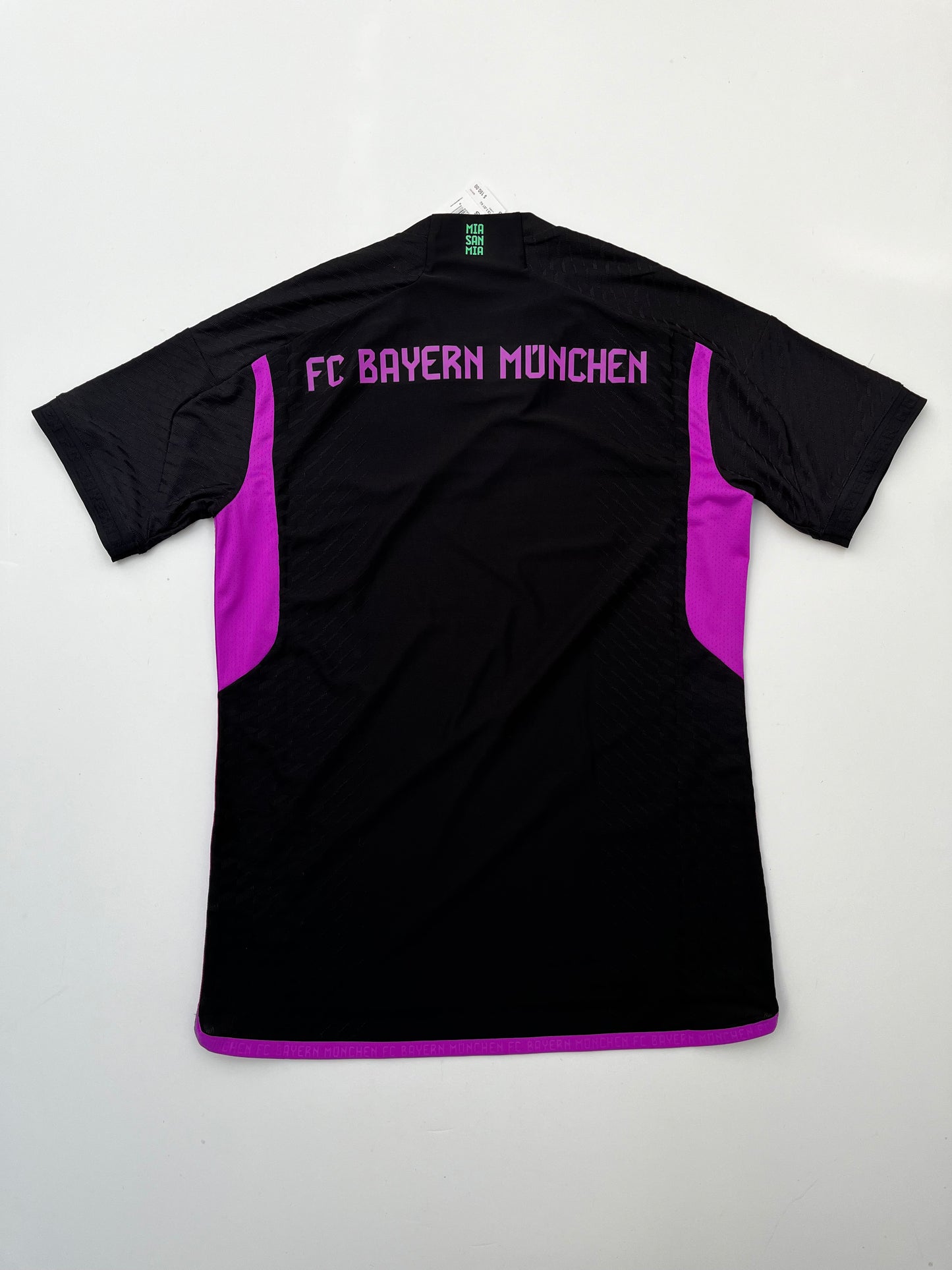 Jersey Bayern Munich Visita 2023 2024 *C/Etiquetas* Versión Jugador (M)