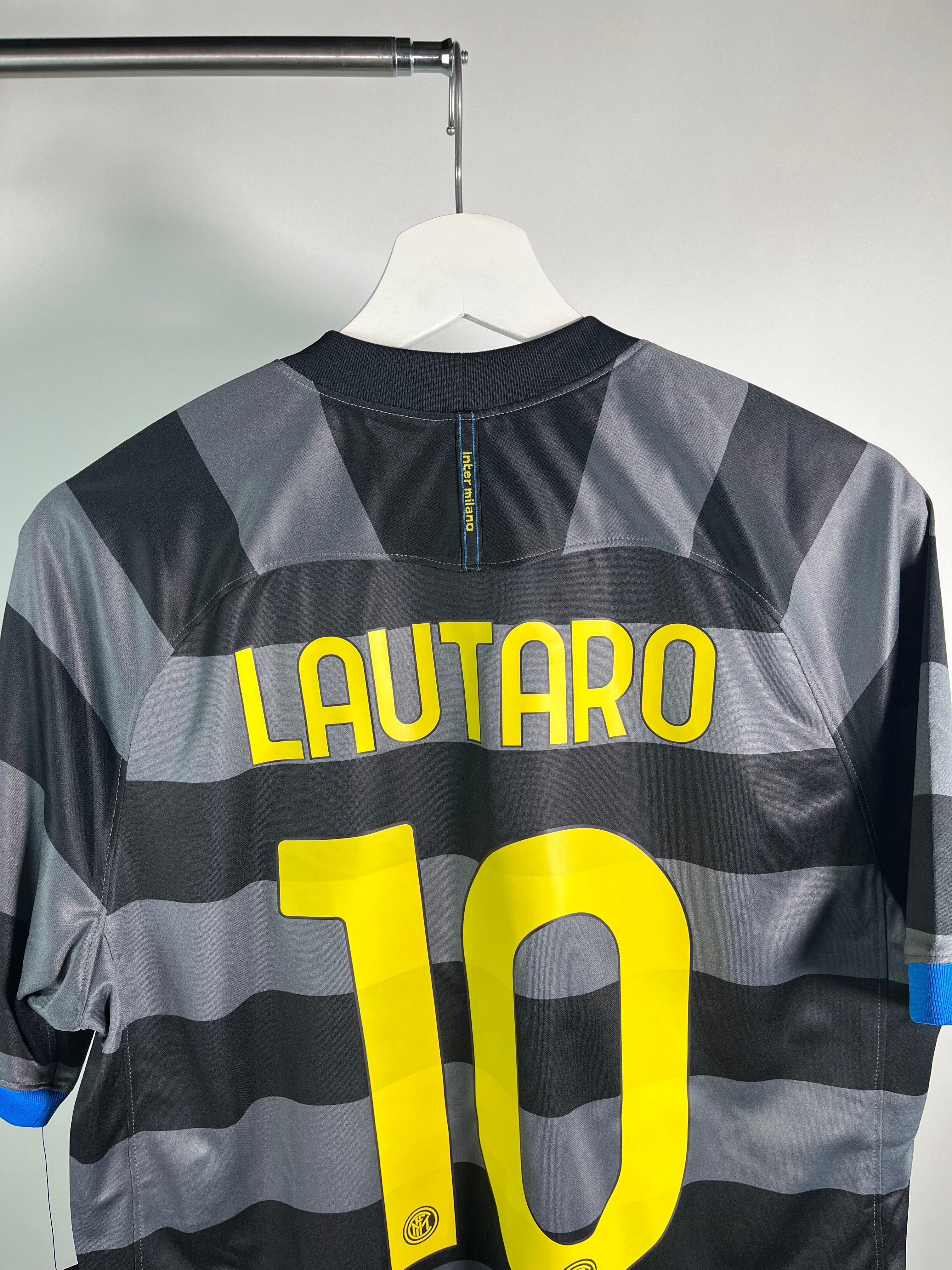 Jersey Inter de Milán Tercera 2020 2021 Lautaro Martínez *C/Etiquetas* (M)