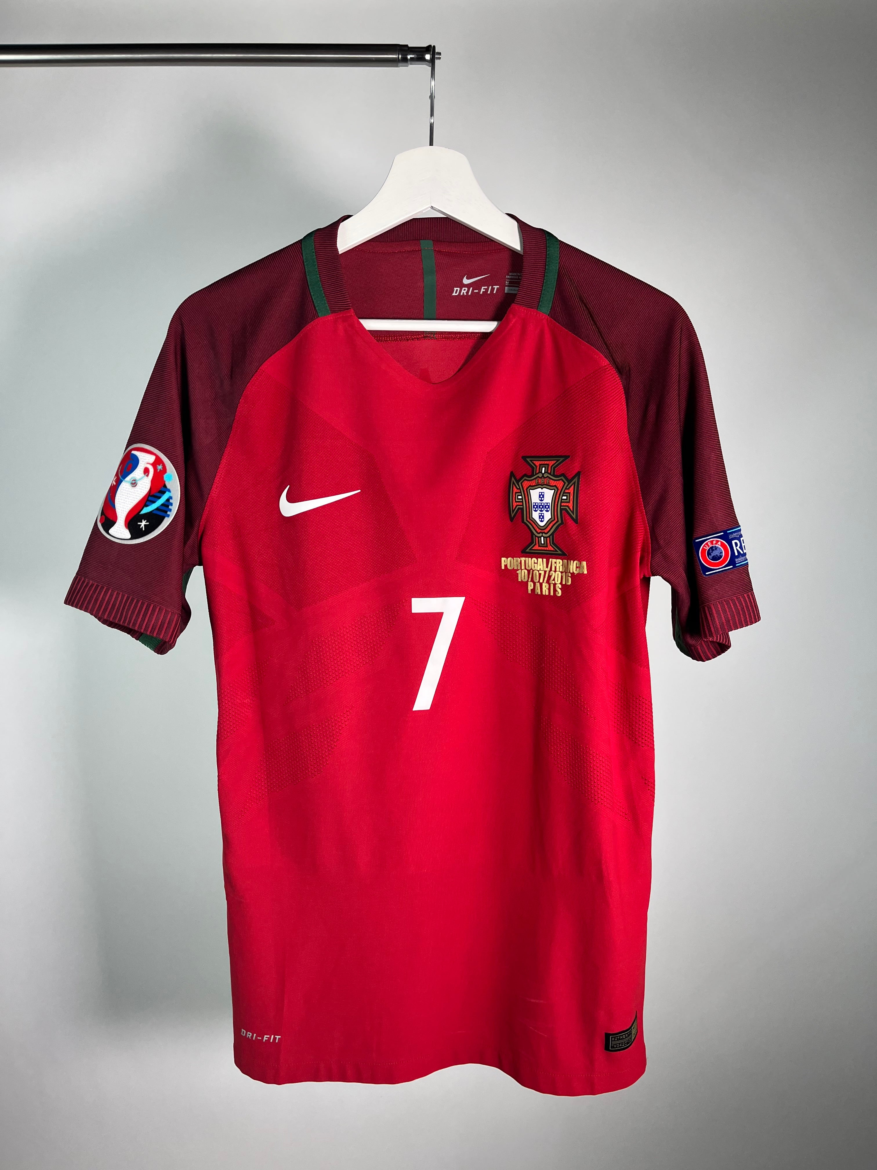 Jersey Portugal Local 2016 2018 Versión Jugador *Match Detail vs Francia* Cristiano Ronaldo (M)