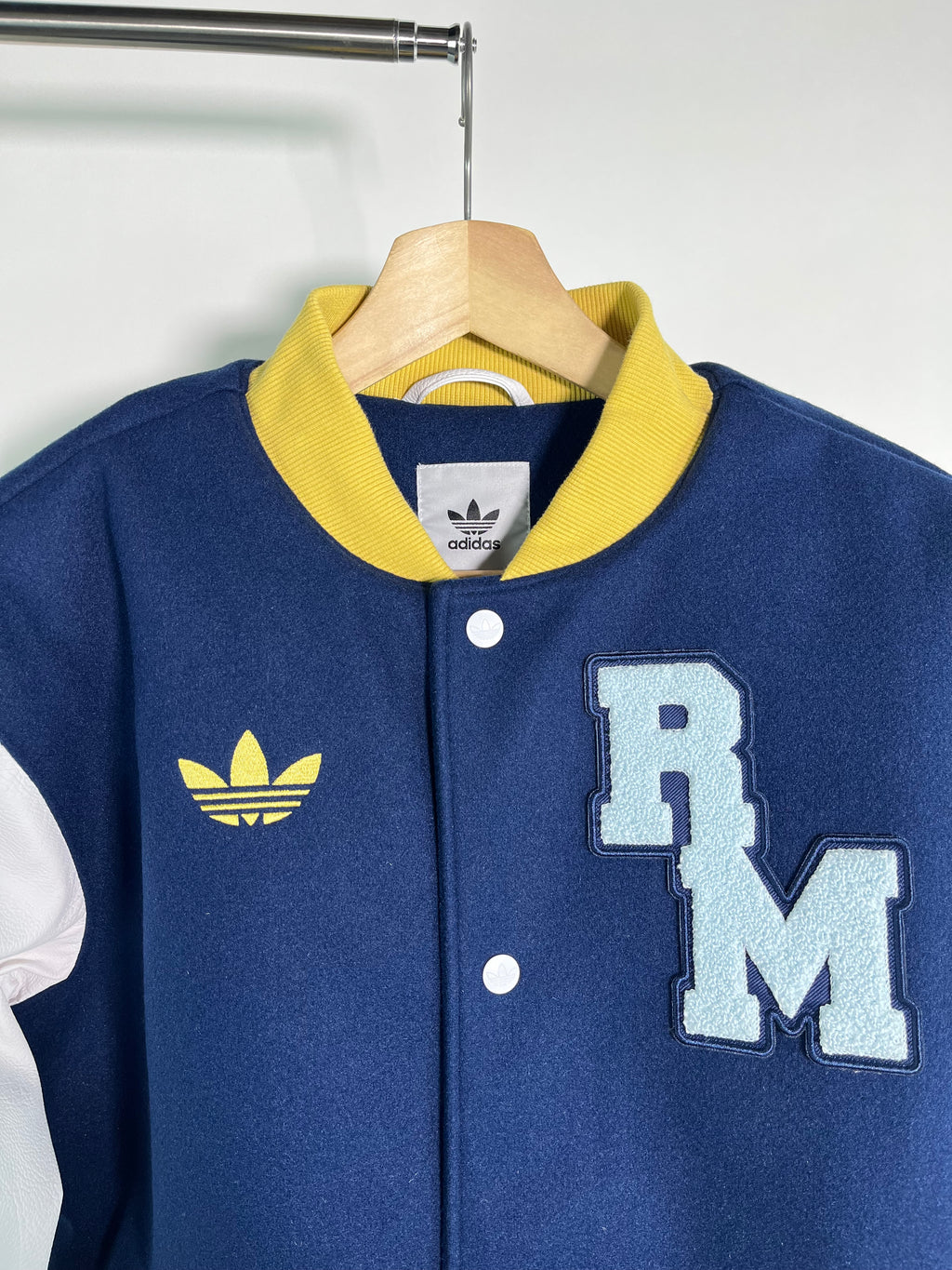 Chamarra Bomber Real Madrid 2024 2025 *C/Etiquetas* VRCT(M)