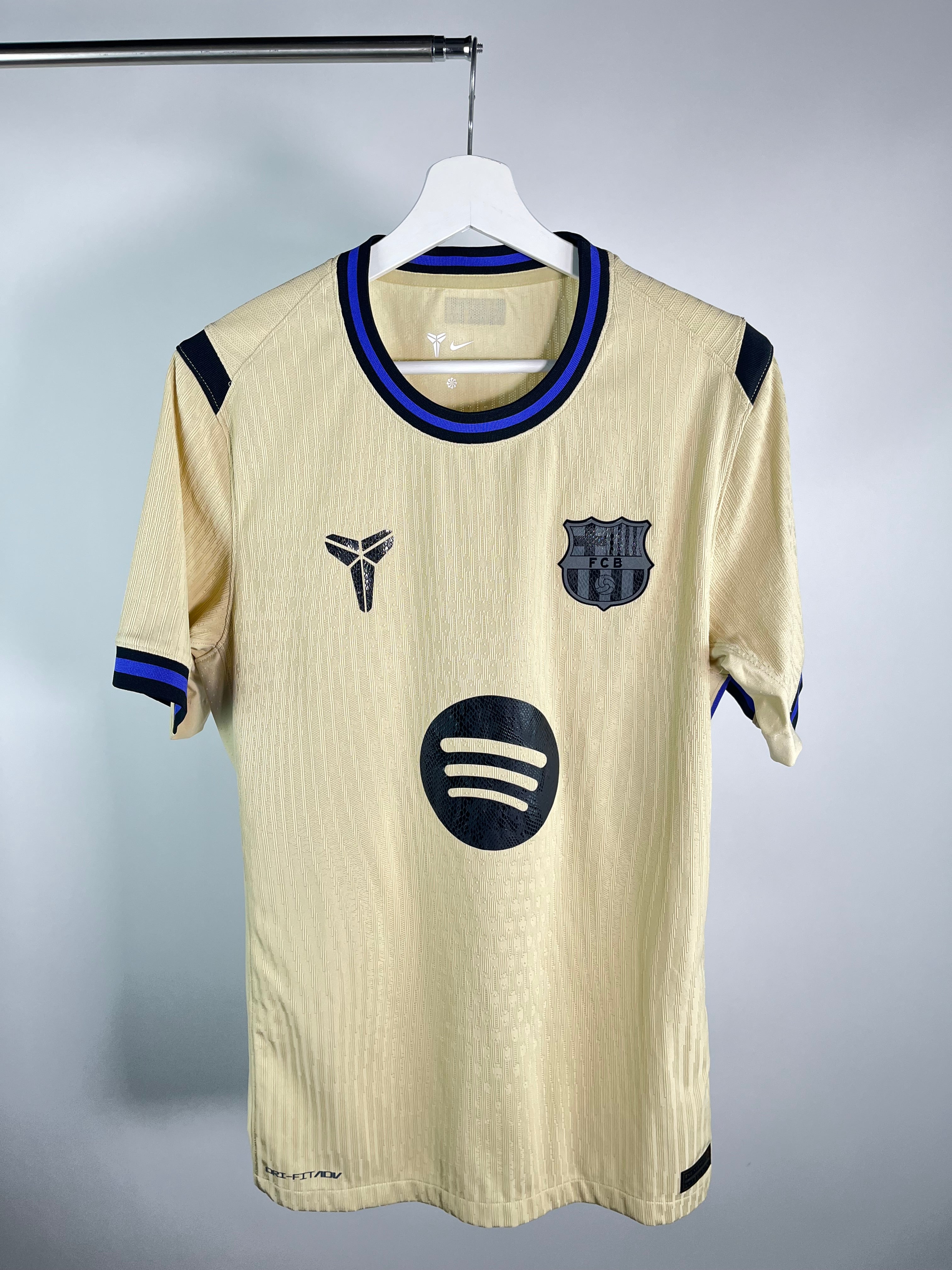 Jersey Barcelona Visita 2025 2026 Versión Jugador (M)