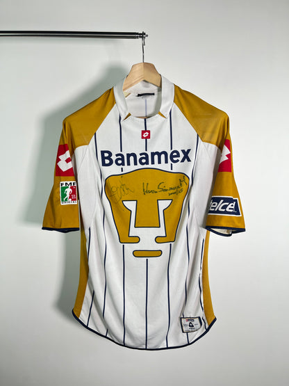 Jersey Pumas Local 2003 2004 Autografiado por Hugo Sánchez y Luis García (M)