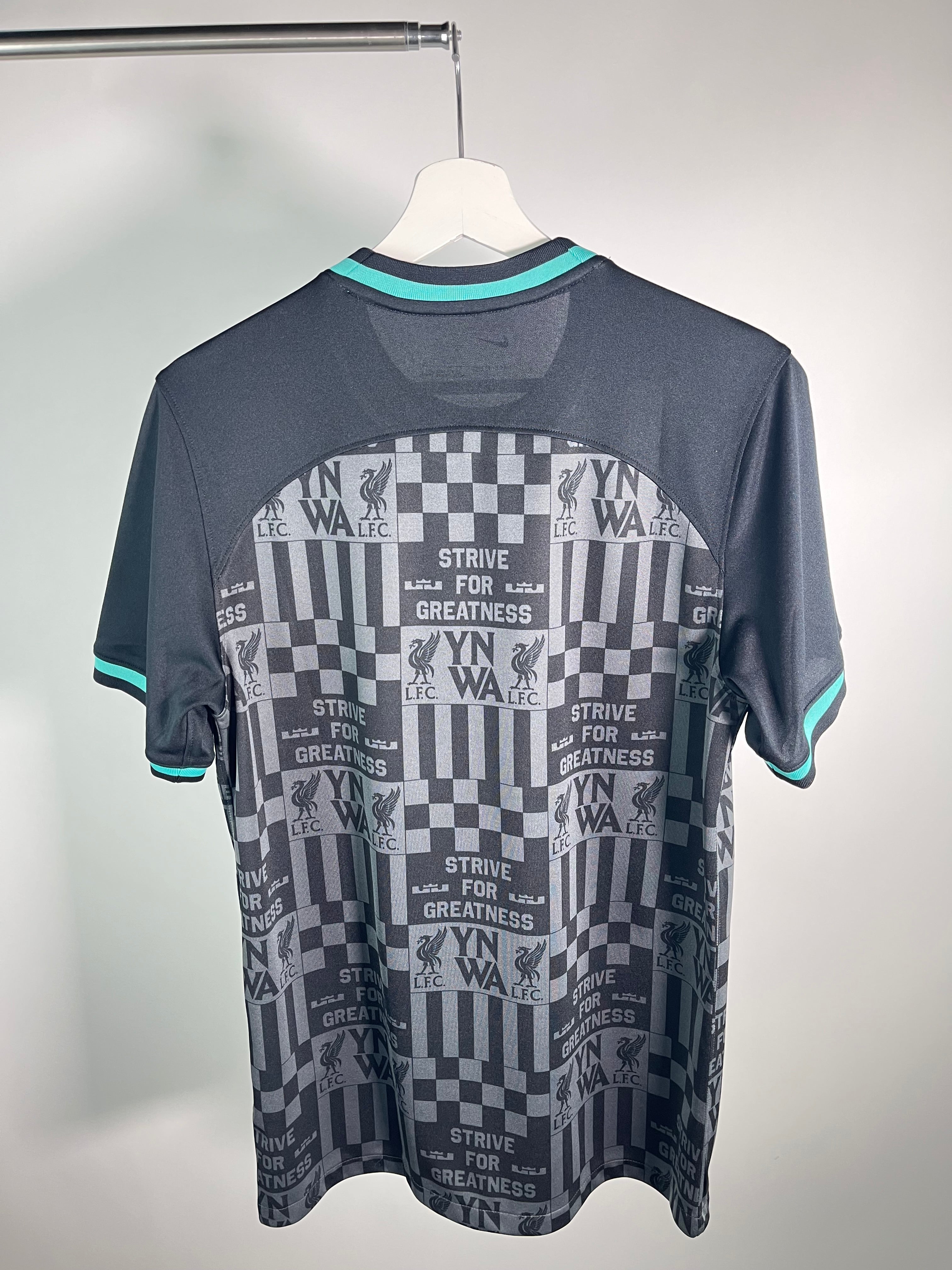 Jersey Liverpool Especial 2024 2025 *Edición Especial LeBron James* (S)