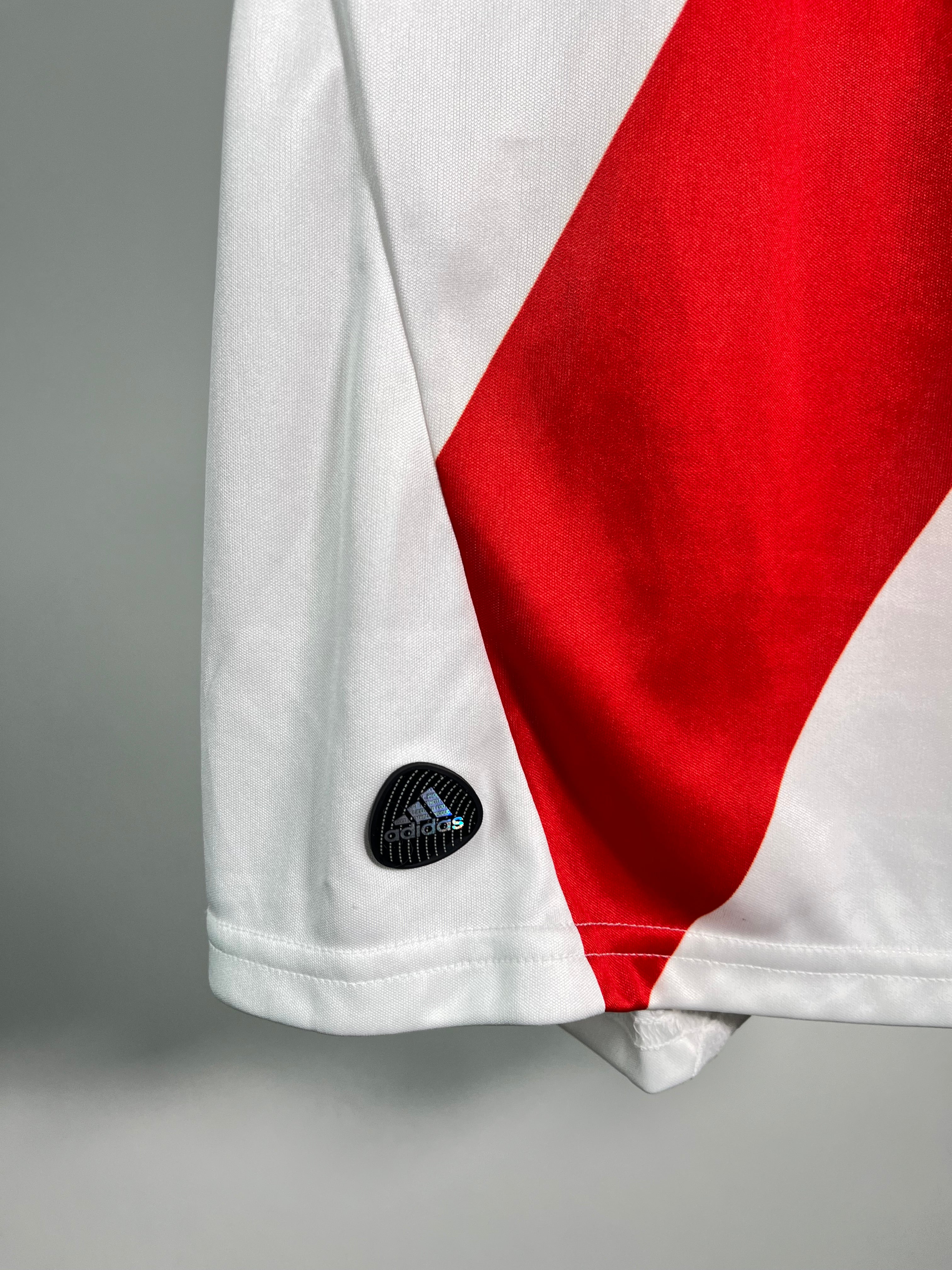Jersey River Plate Local 2011 2012 Mariano Pavone (M)