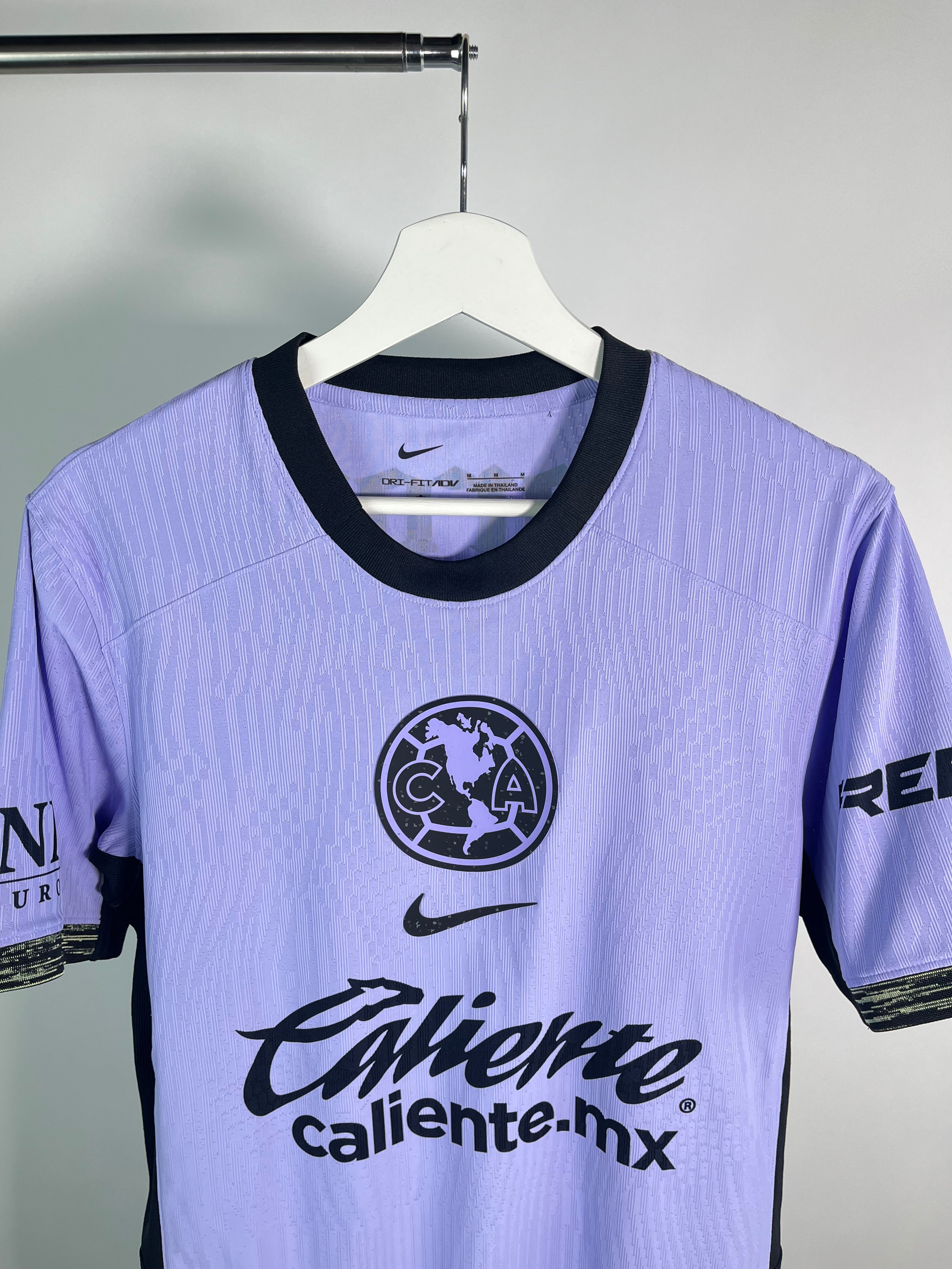 Jersey Club América Tercera 2023 2024 Versión Jugador (M)