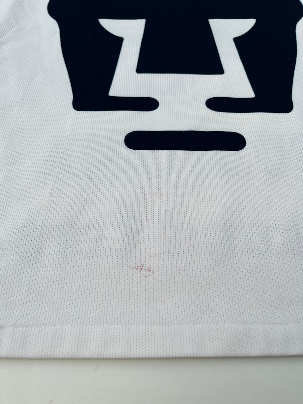 Jersey Pumas Visita 2017 2018 Utilería Autografiado por Fernando Quintana (L)