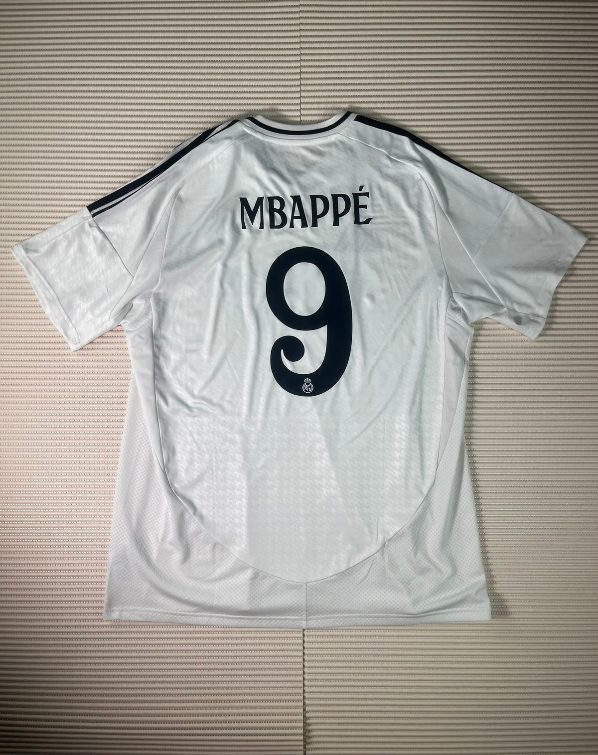 Jersey Real Madrid Local 2024 2025 Kylian Mbappé (XL)