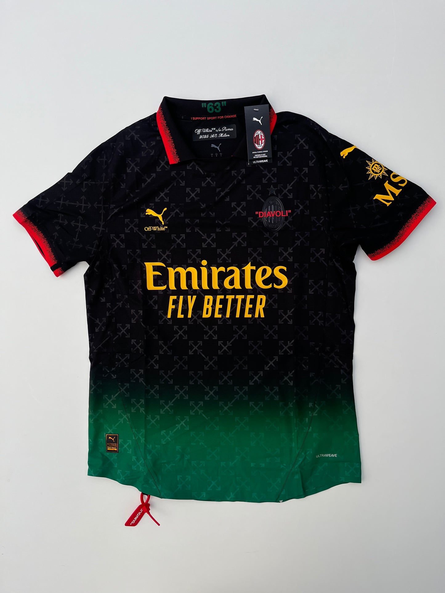 Jersey AC Milan Cuarta 2024 2025 OFF White Versión Jugador Con Caja Santiago Giménez (L)
