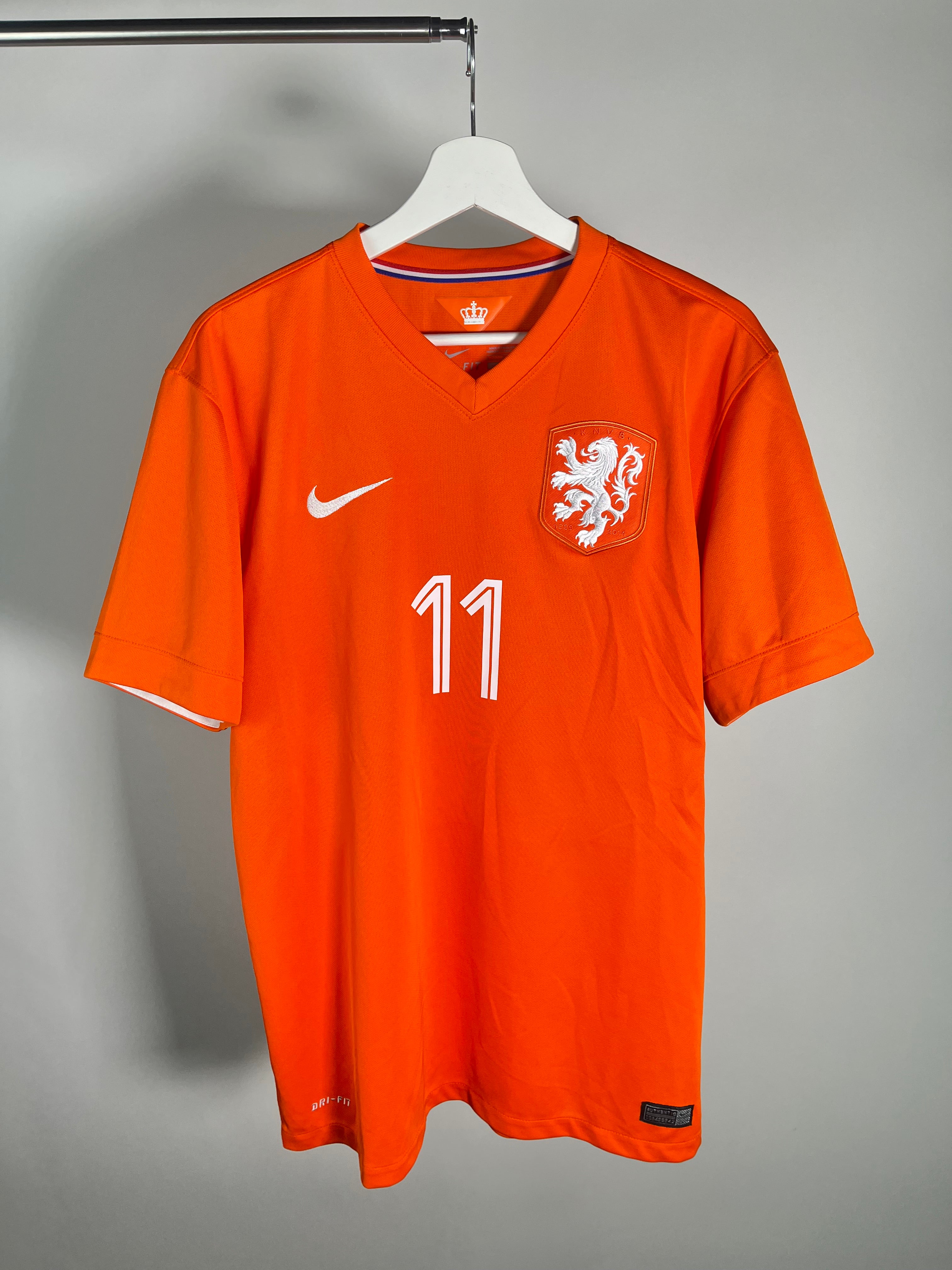 Jersey Holanda Local 2014 2016 Arjen Robben (L)