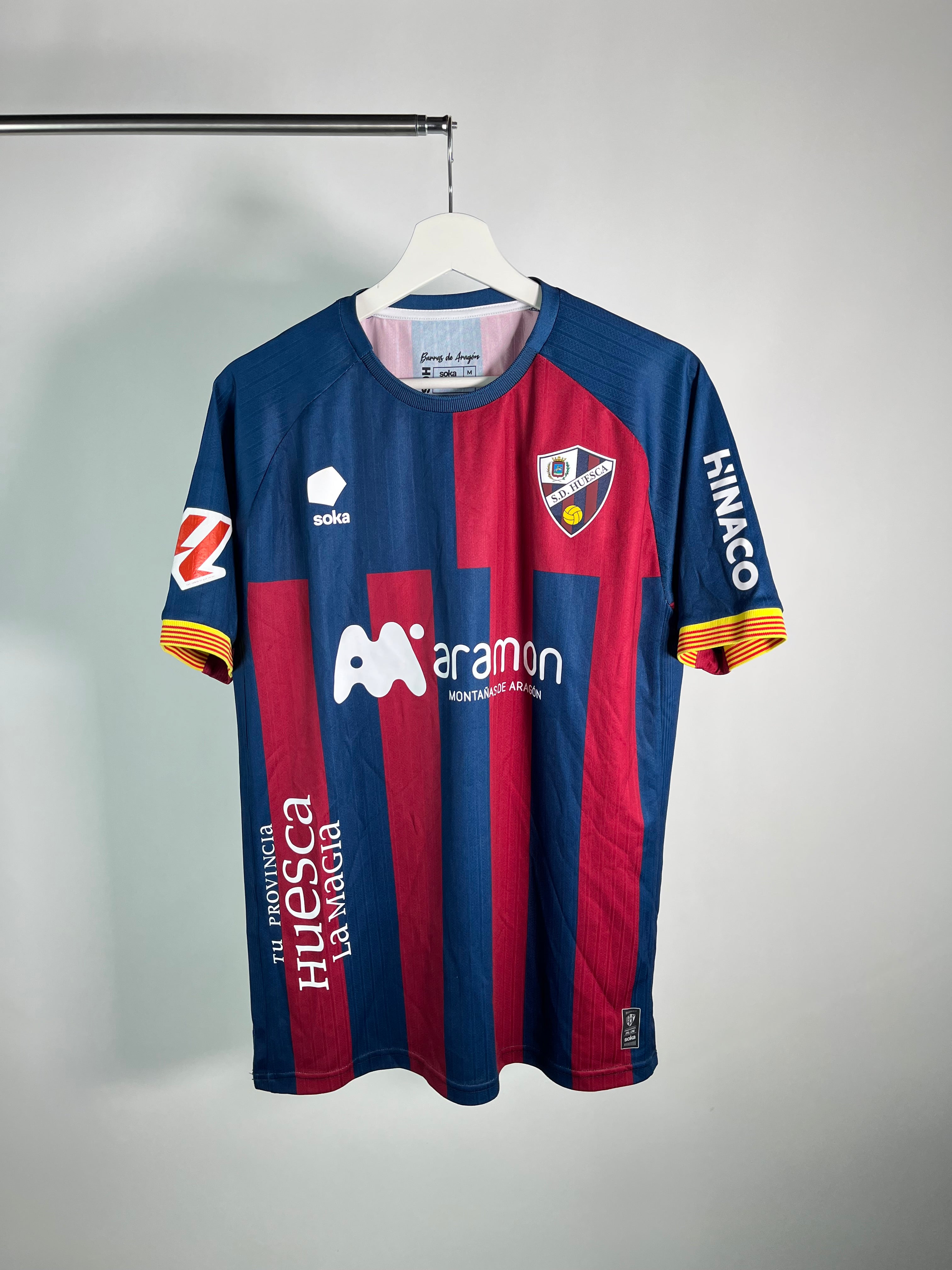 Jersey SD Huesca Local 2025 2026 *C/Etiquetas* (M)