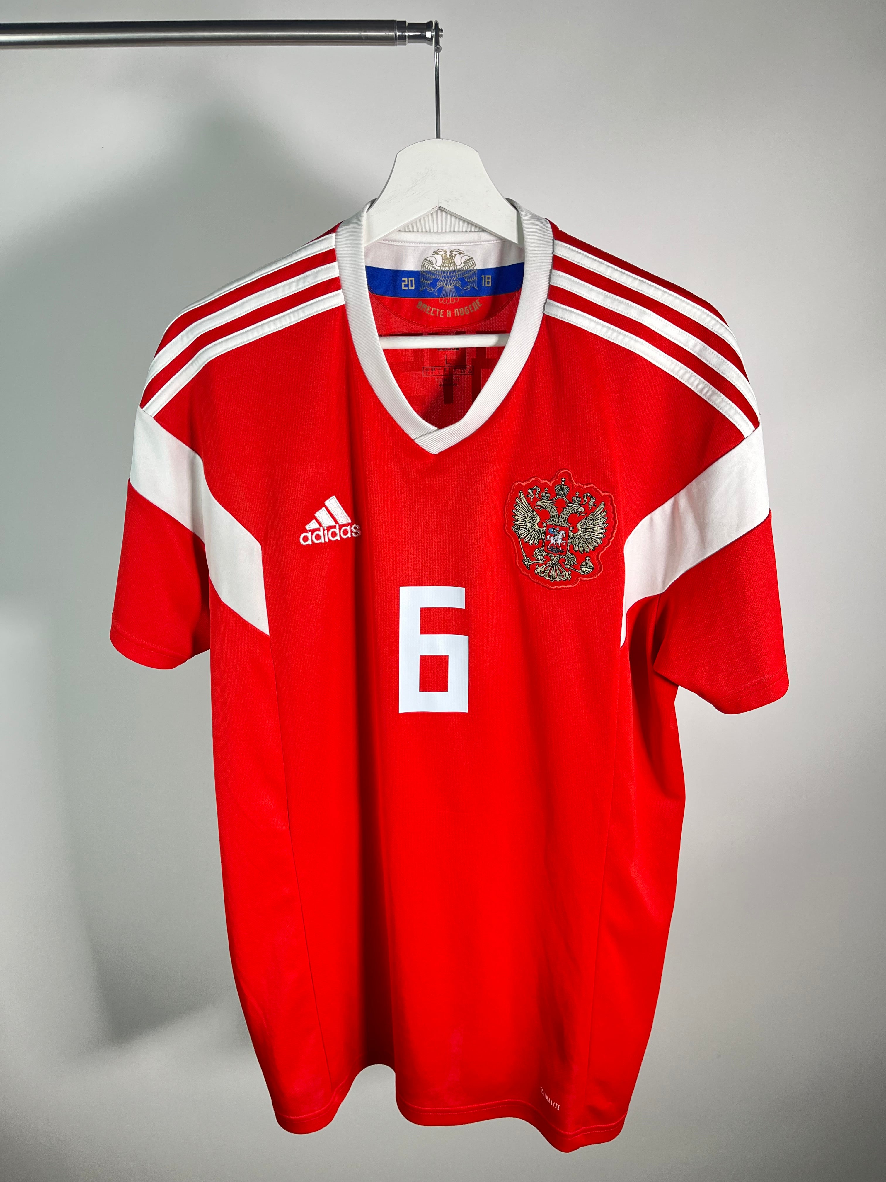 Jersey Rusia Local 2018 2020 Denís Chéryshev (L)