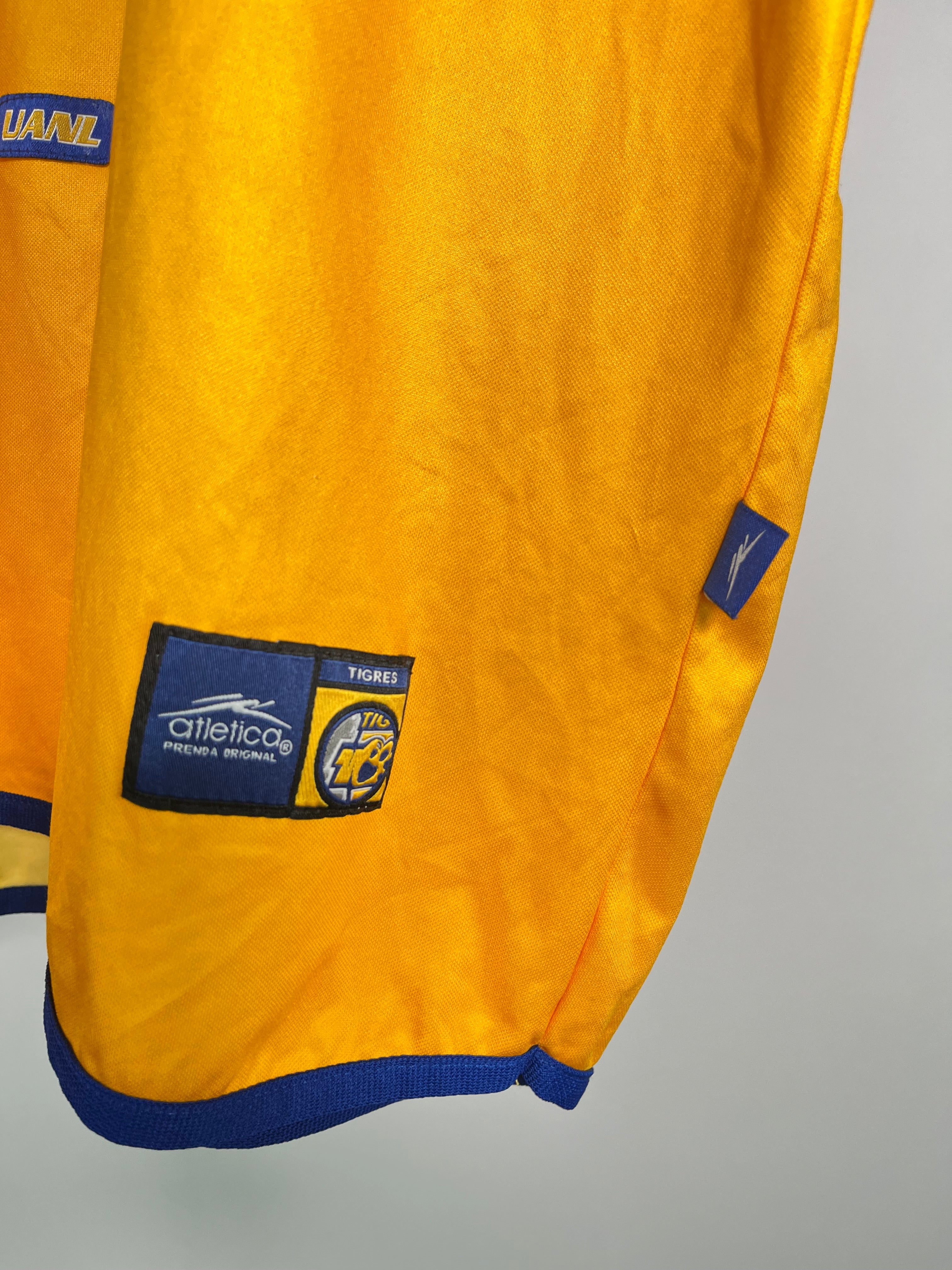 Jersey Tigres Local 2001 2002 (S)