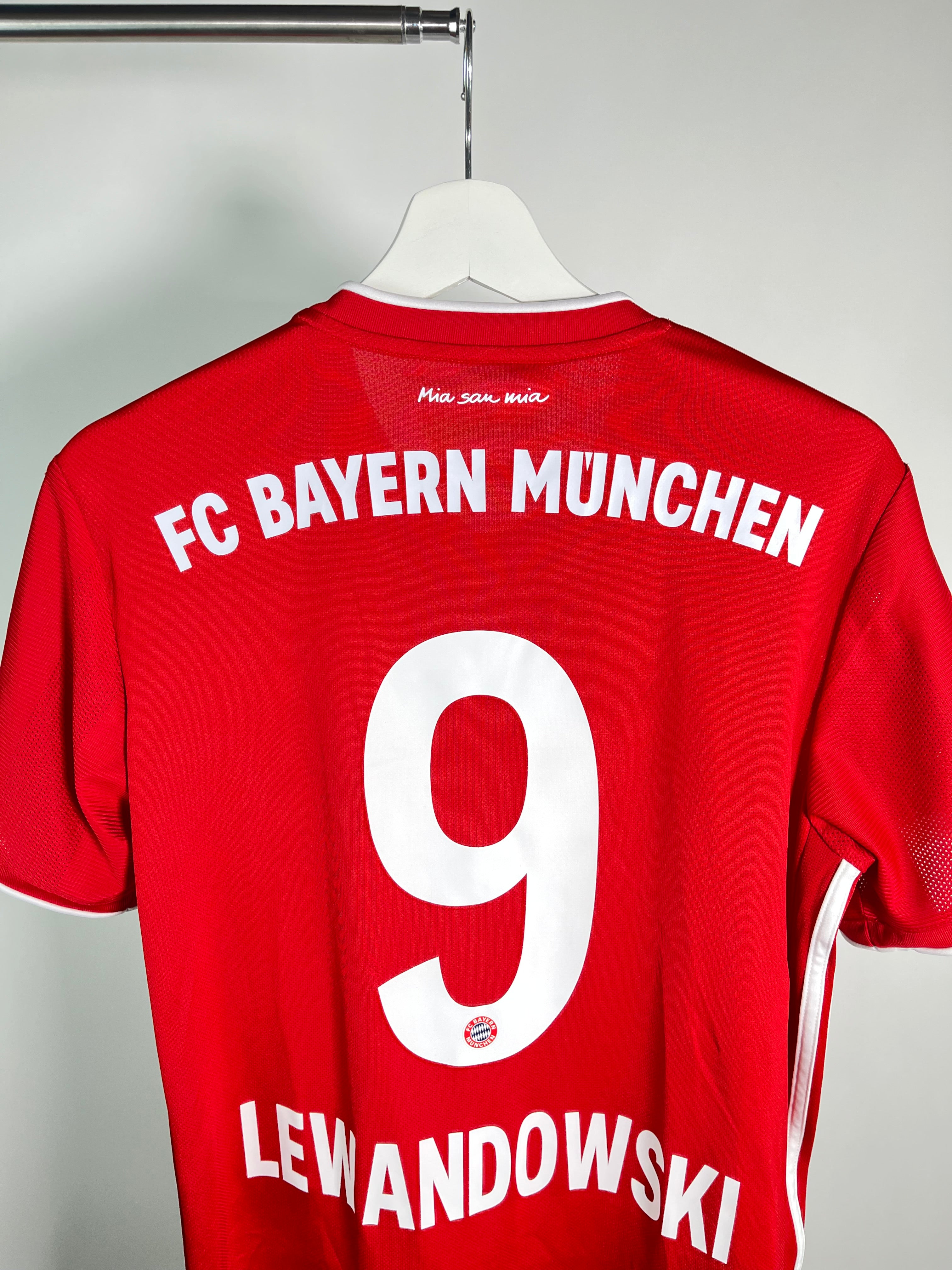 Jersey Bayern Munich Local 2020 2021 Robert Lewandowski (M)