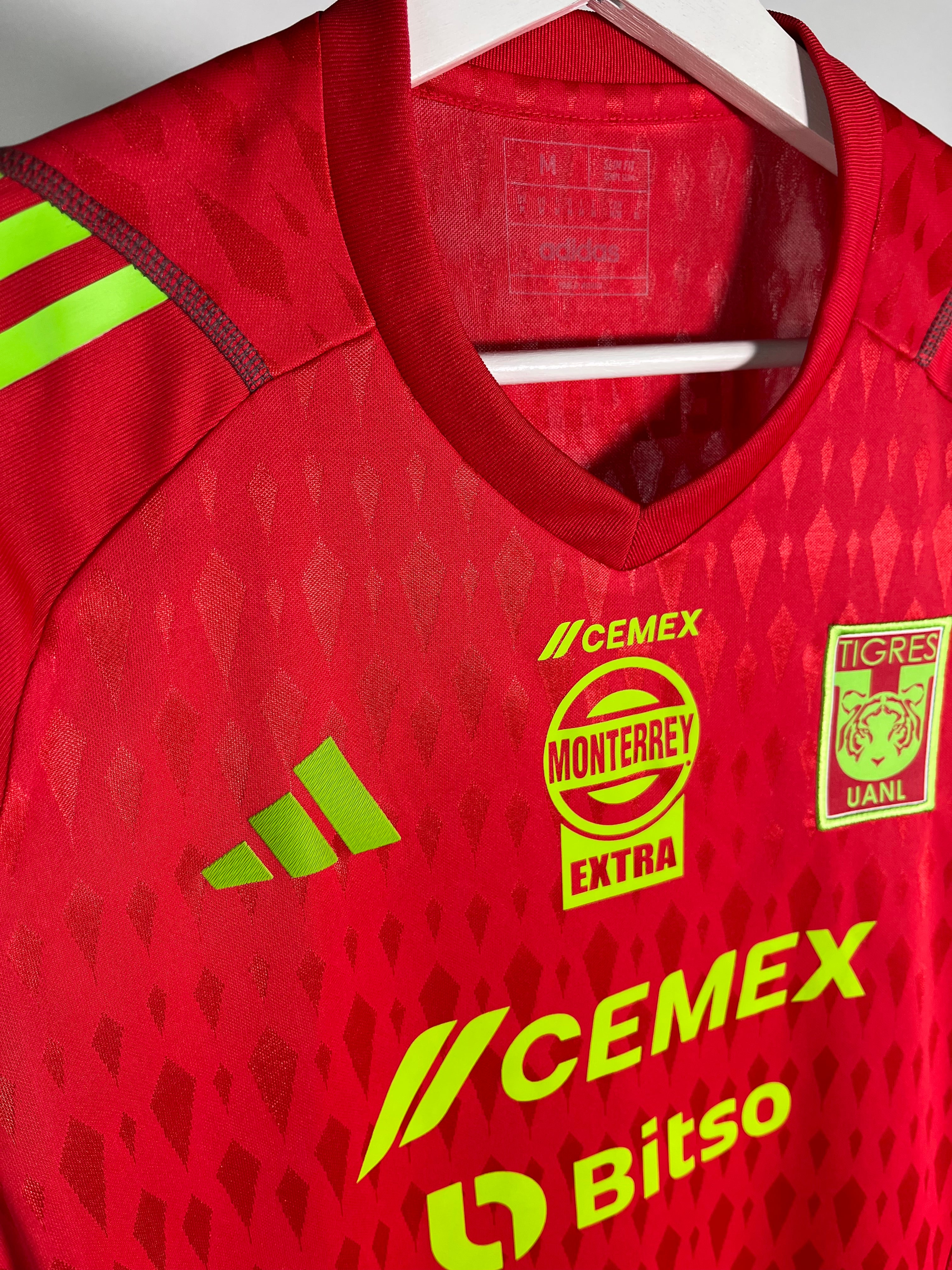 Jersey Tigres Portero 2022 2023 Utilería Nahuel Guzmán (M)