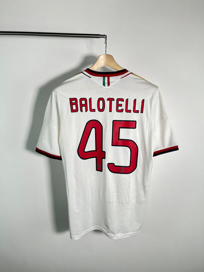 Jersey AC Milan Visita 2013 2014 Mario Balotelli (L)
