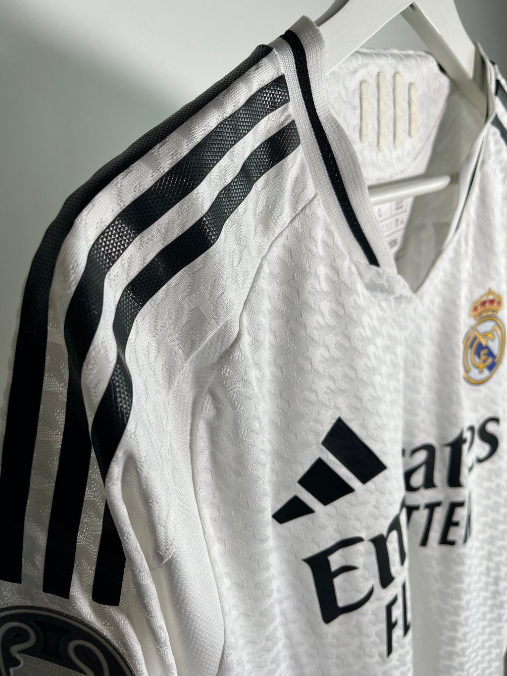 Jersey Real Madrid Local 2024 2025 Versión Jugador Kylian Mbappé (L)