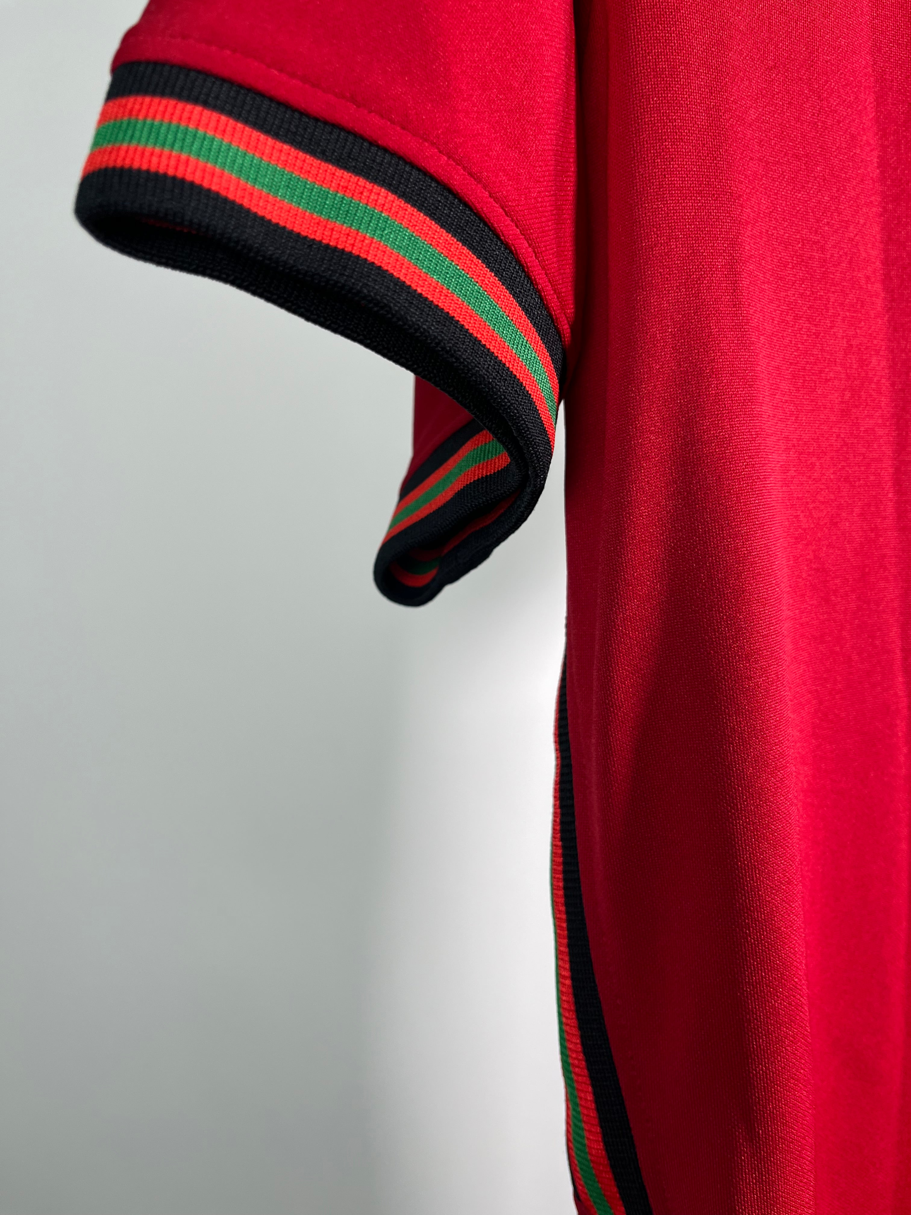 Jersey Portugal Local 2020 2022 Cristiano Ronaldo (L)