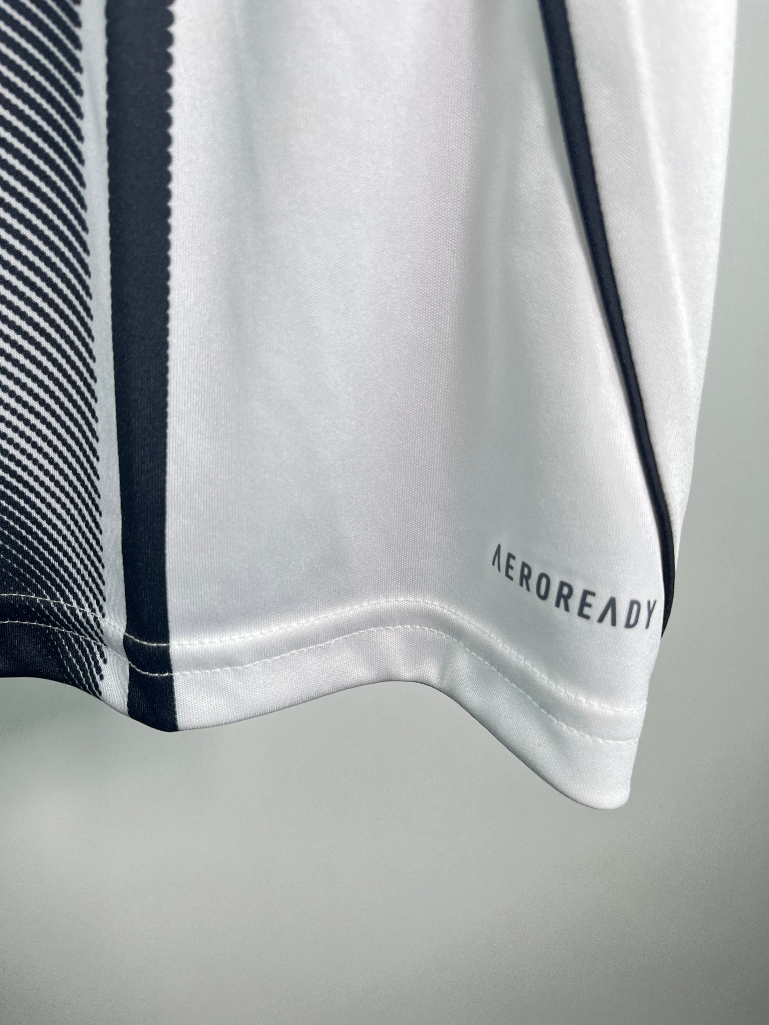 Jersey Juventus Local 2025 2026 (XL)