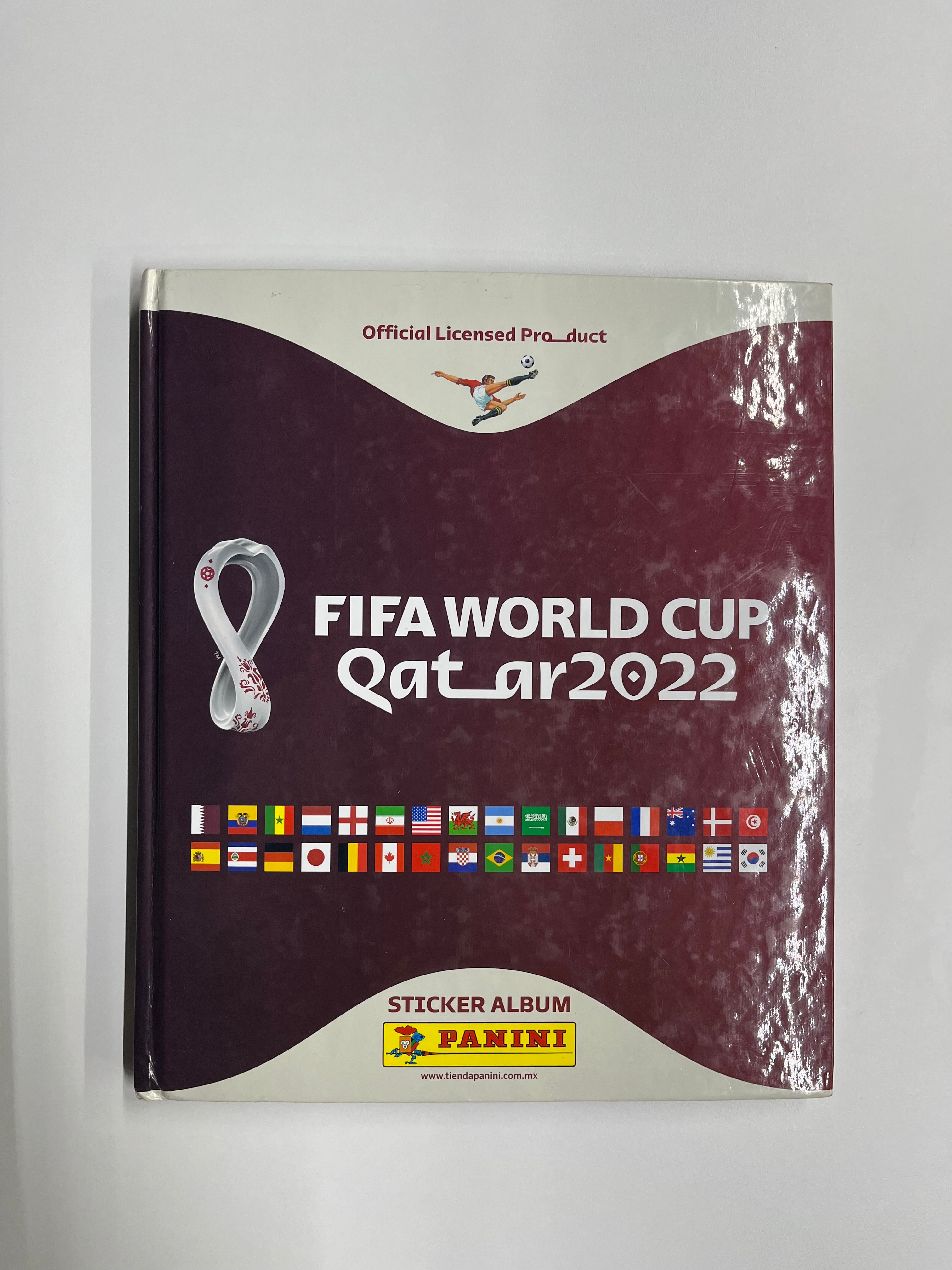 Álbum Panini Mundial Qatar 2022 Edición Pasta dura (Completo)