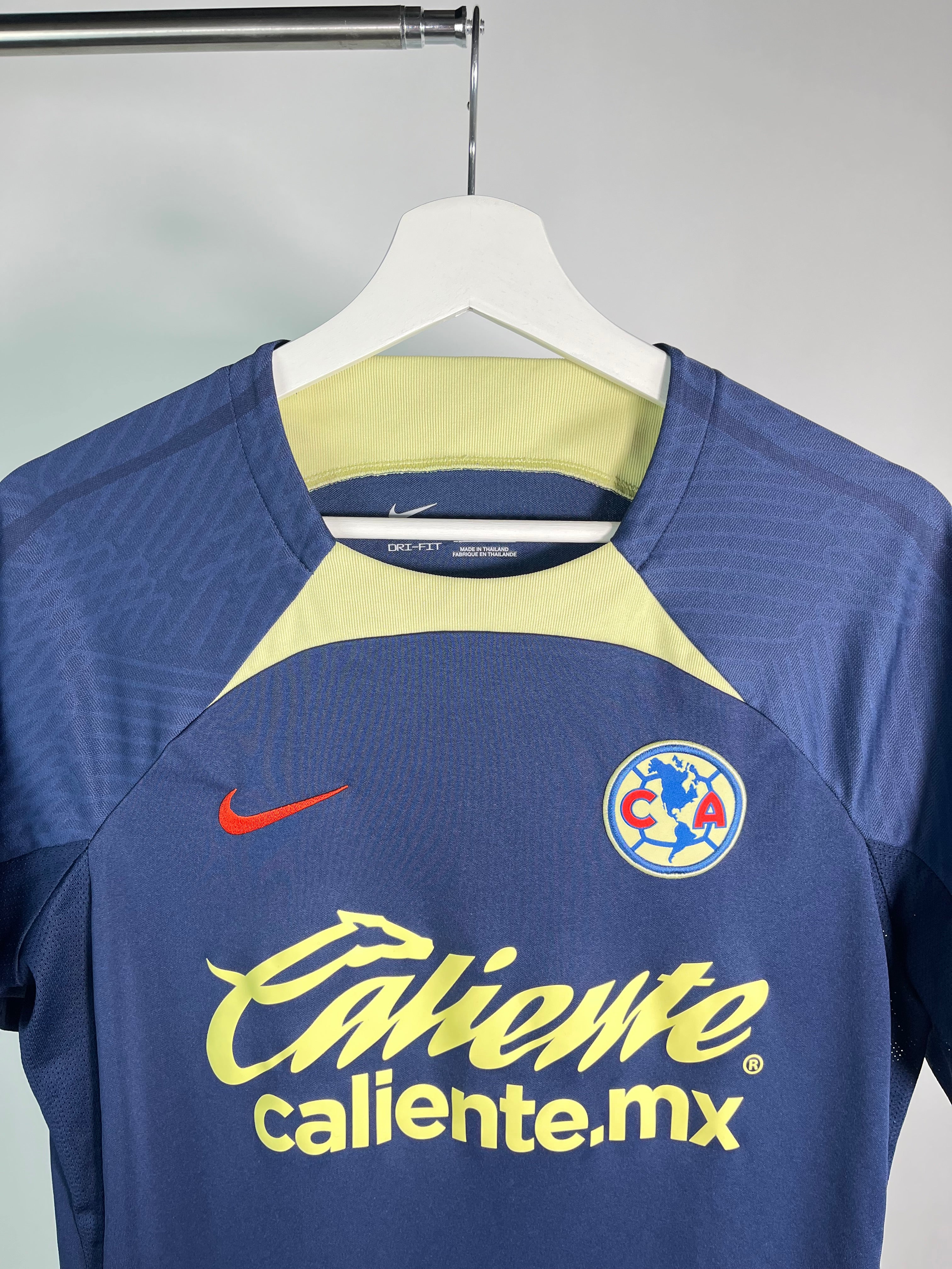 Jersey Club América Entrenamiento Utileria 2023 2024 (M)