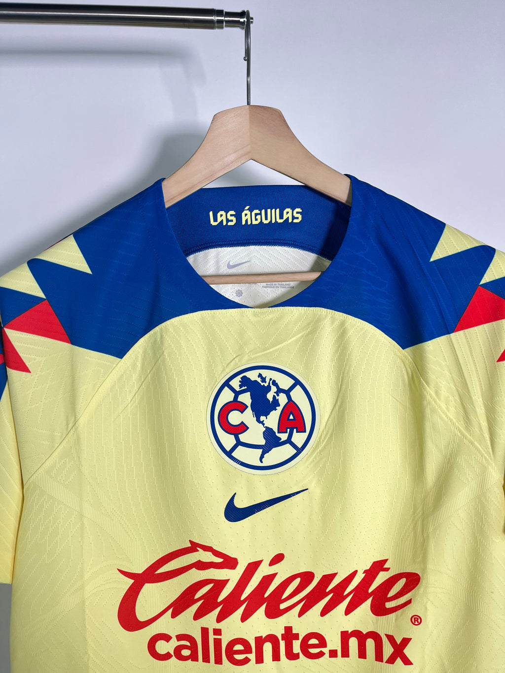 Jersey Club America Local 2023 2024 *C/Etiquetas* Versión Jugador (M)