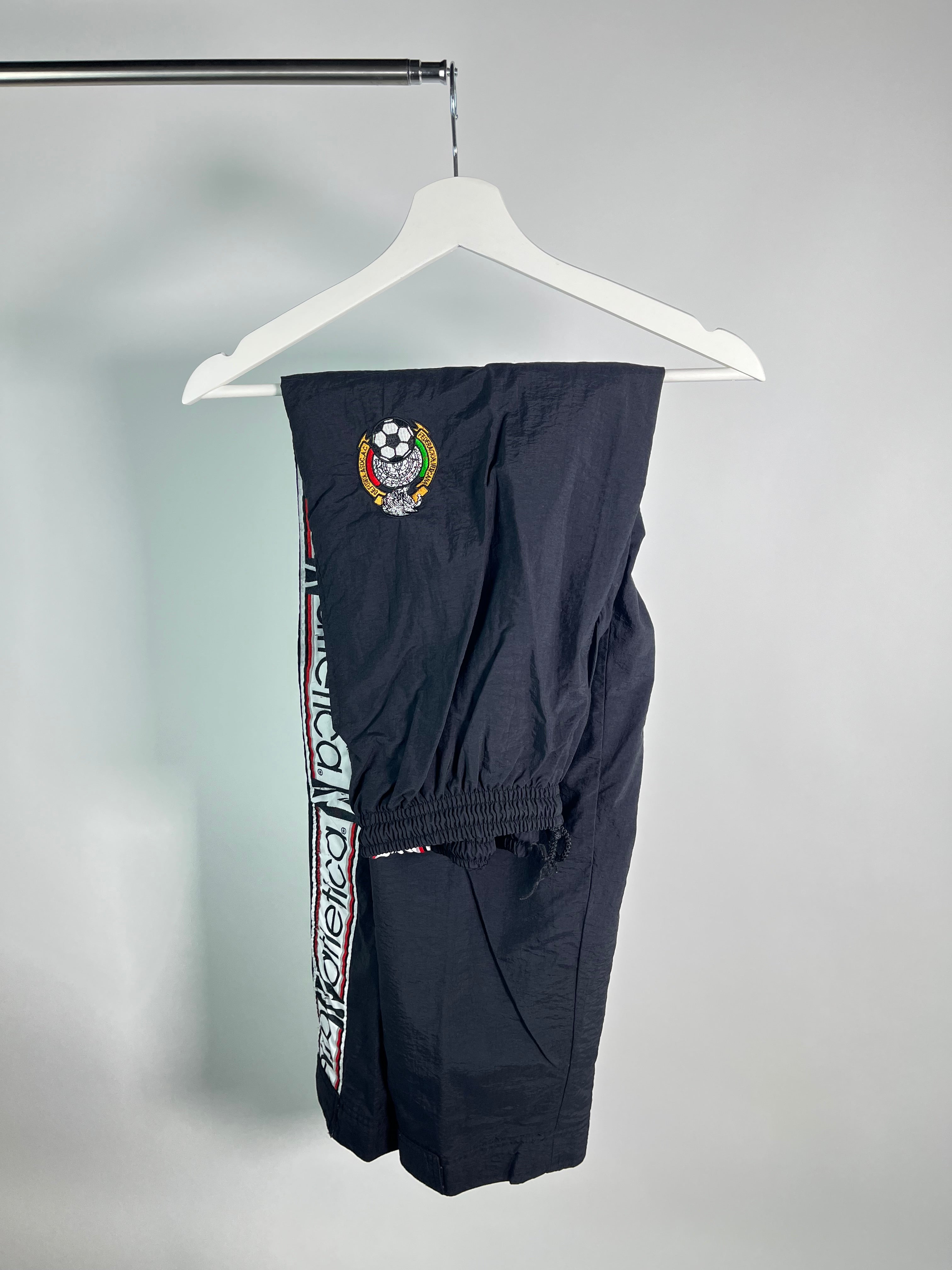 Conjunto México 1999 2000 Utilería *Incluye Pants* (M)