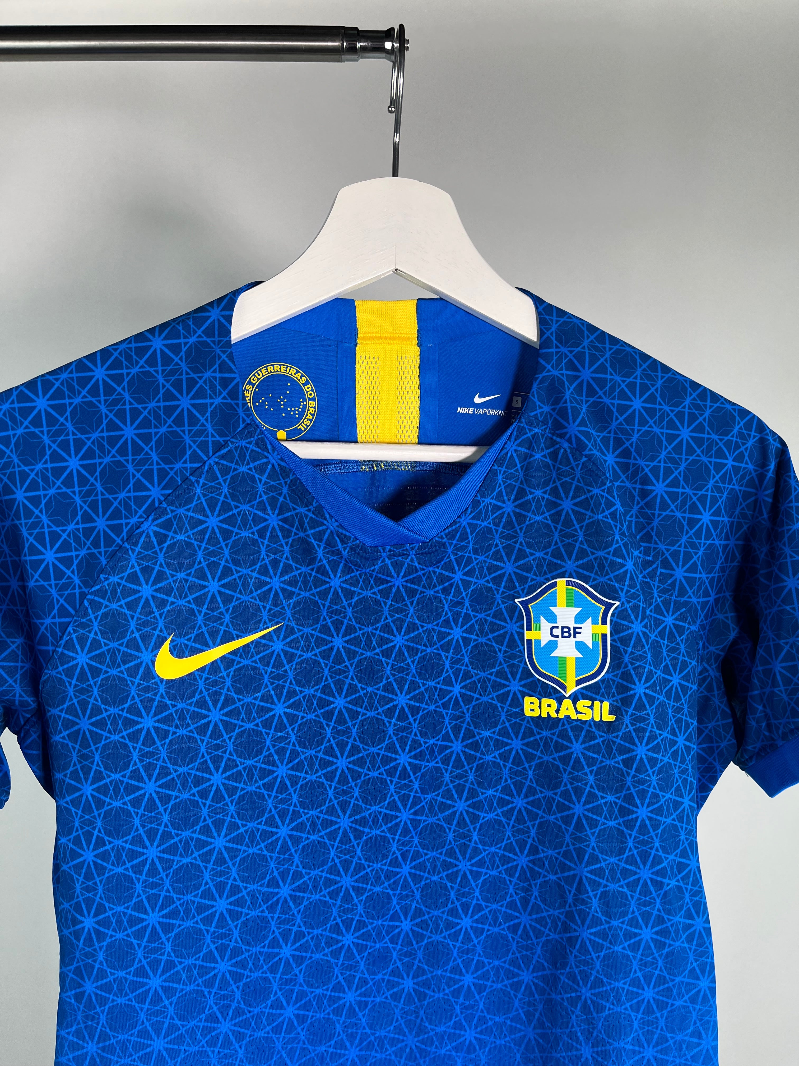Jersey Brasil Visita 2019 2020 Utilería (S Mujer)