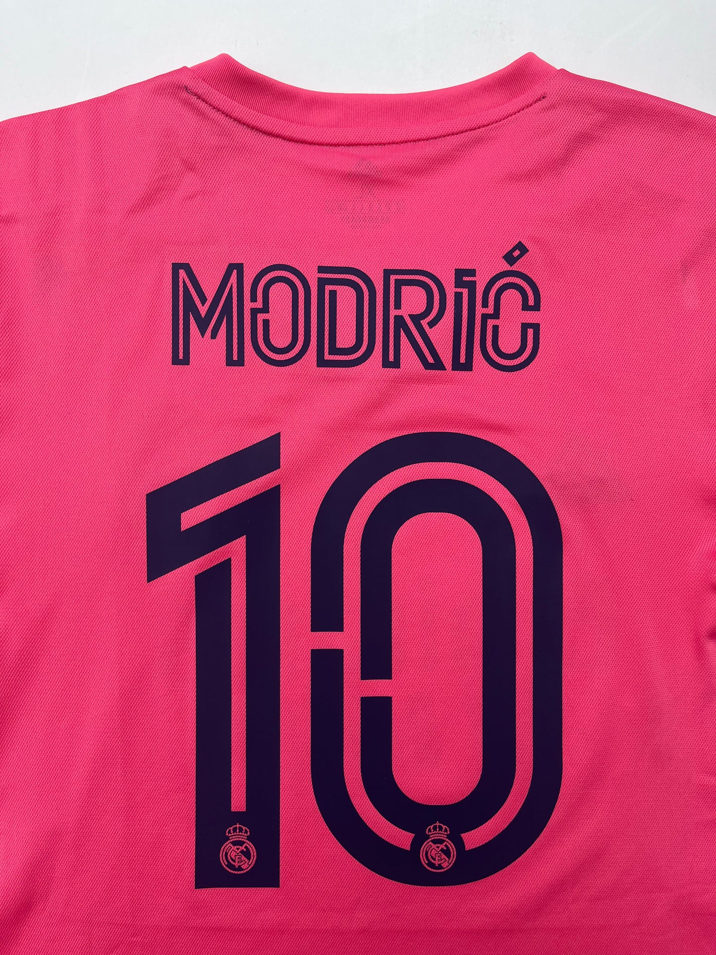 Jersey Real Madrid Visita 2020 2021 Luka Modrić (XL)