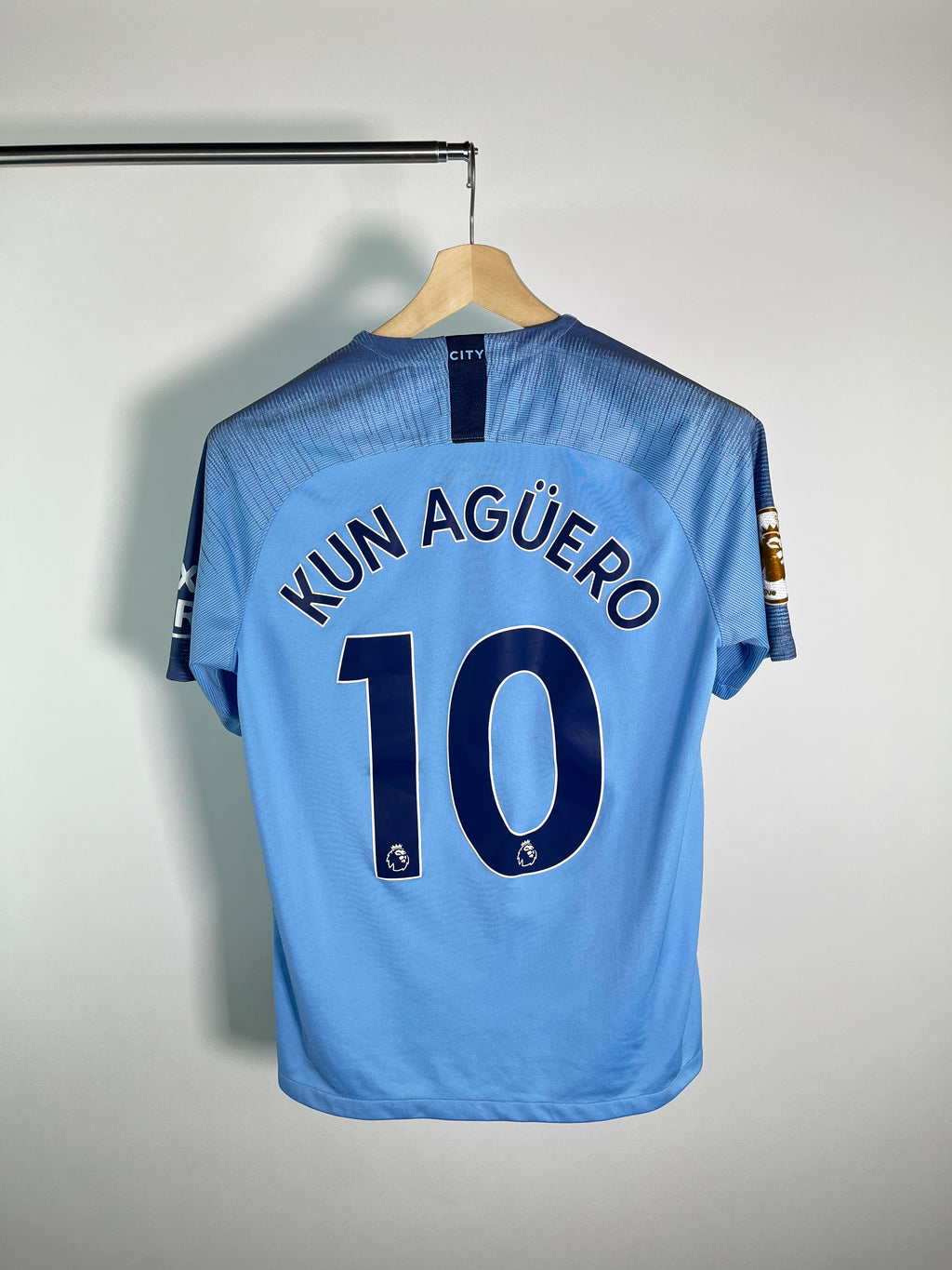 Jersey Manchester City Local 2018 2019 Kun Aguero (M)