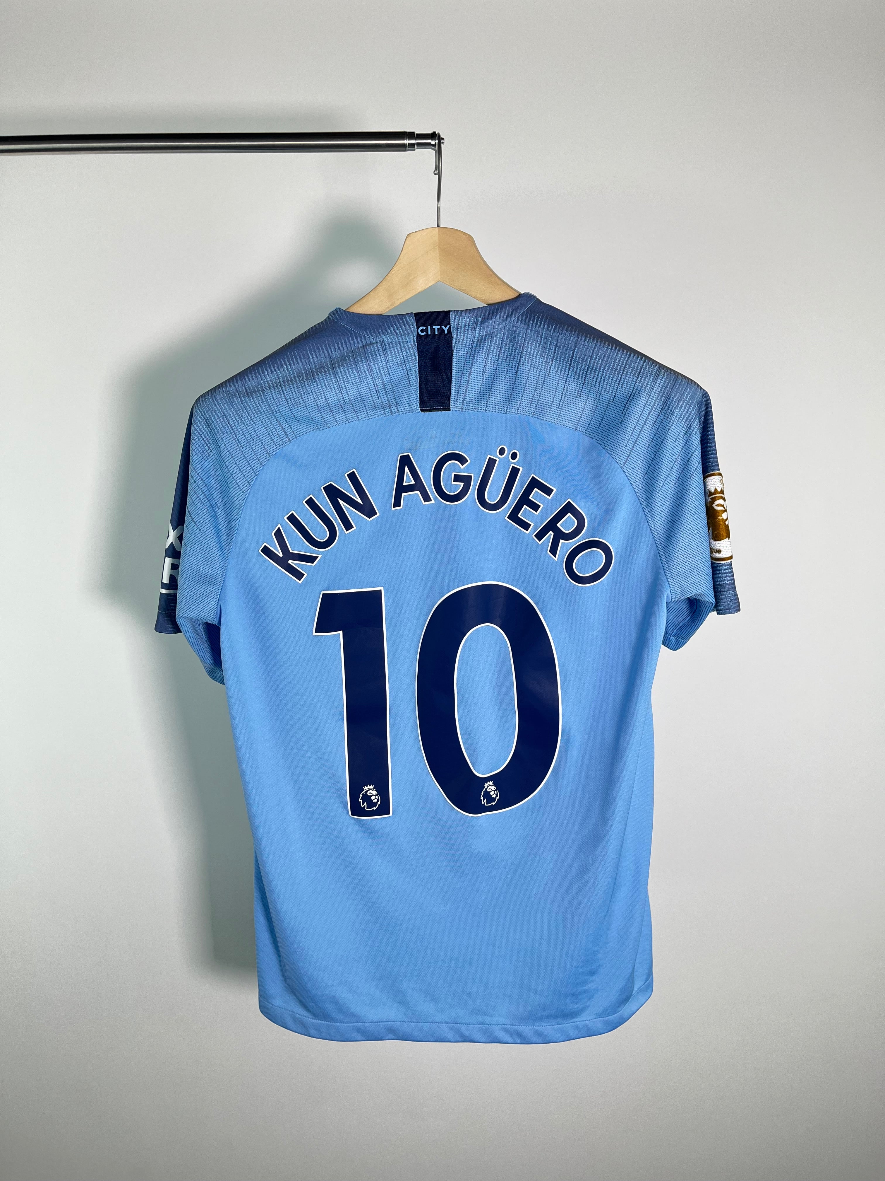 Jersey Manchester City Local 2018 2019 Kun Aguero (M)