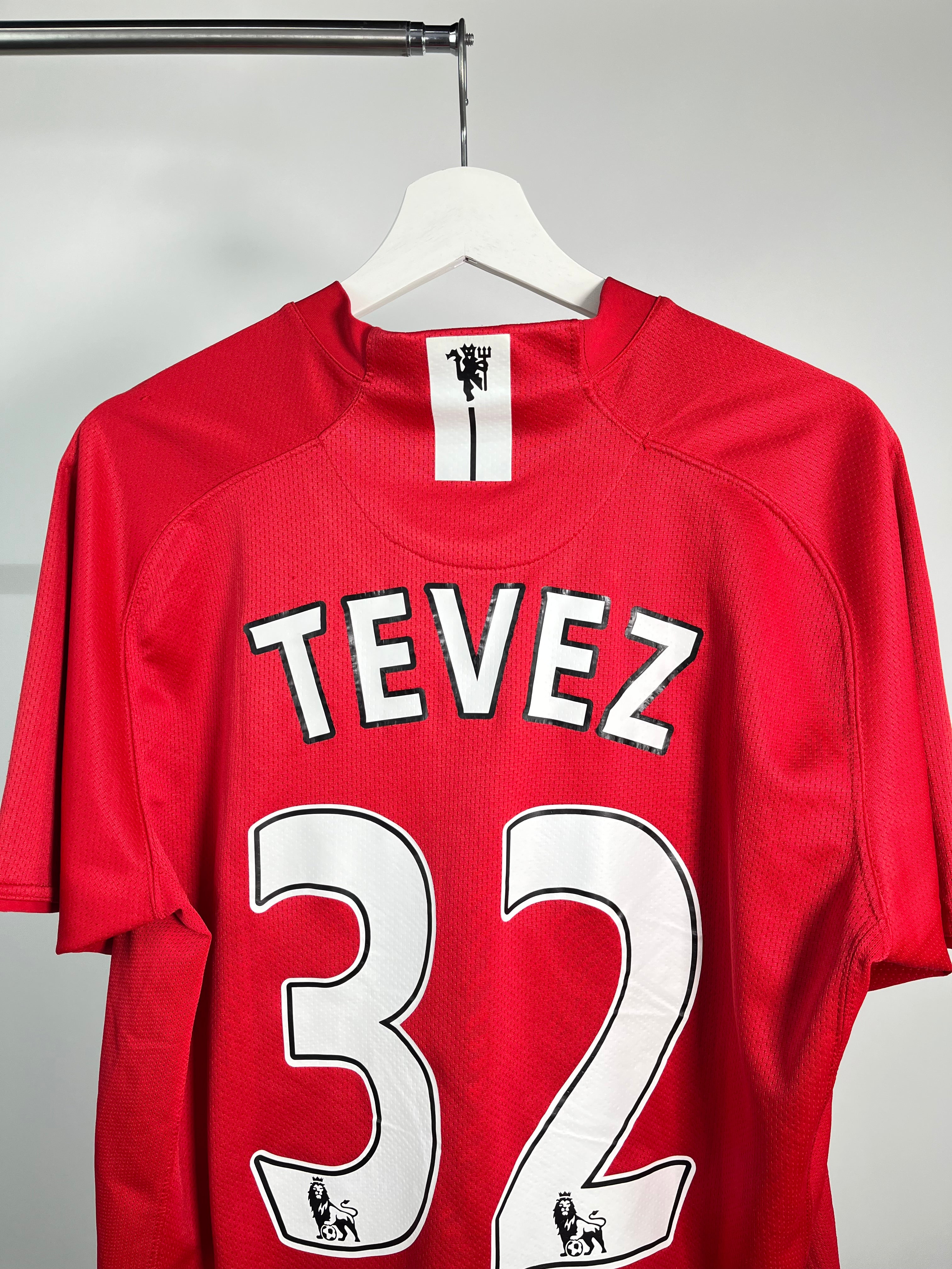 Jersey Manchester United Local 2008 2009 Carlos Tevez (L)