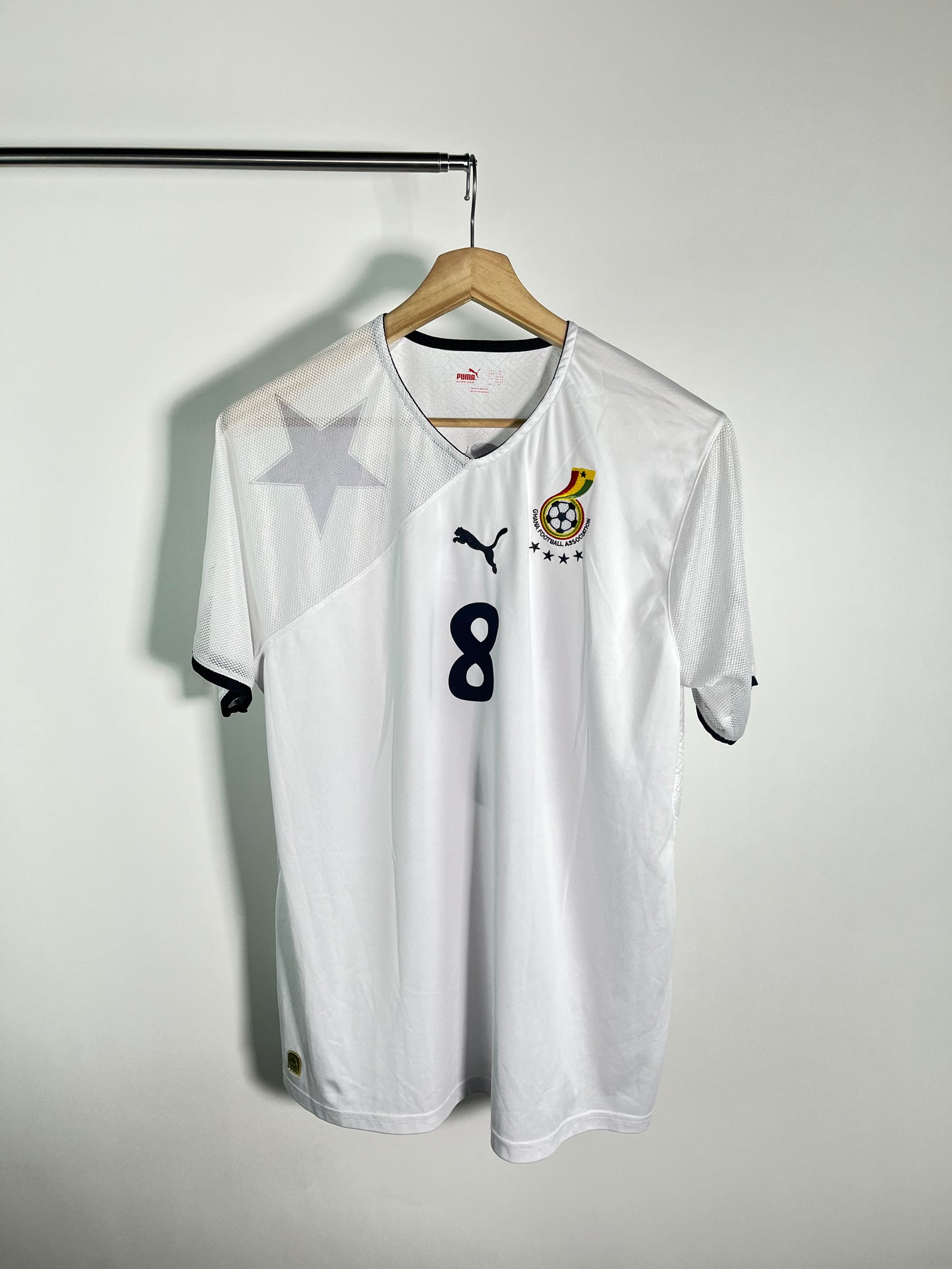 Jersey Ghana Local 2010 2012 Michael Essien (XL)