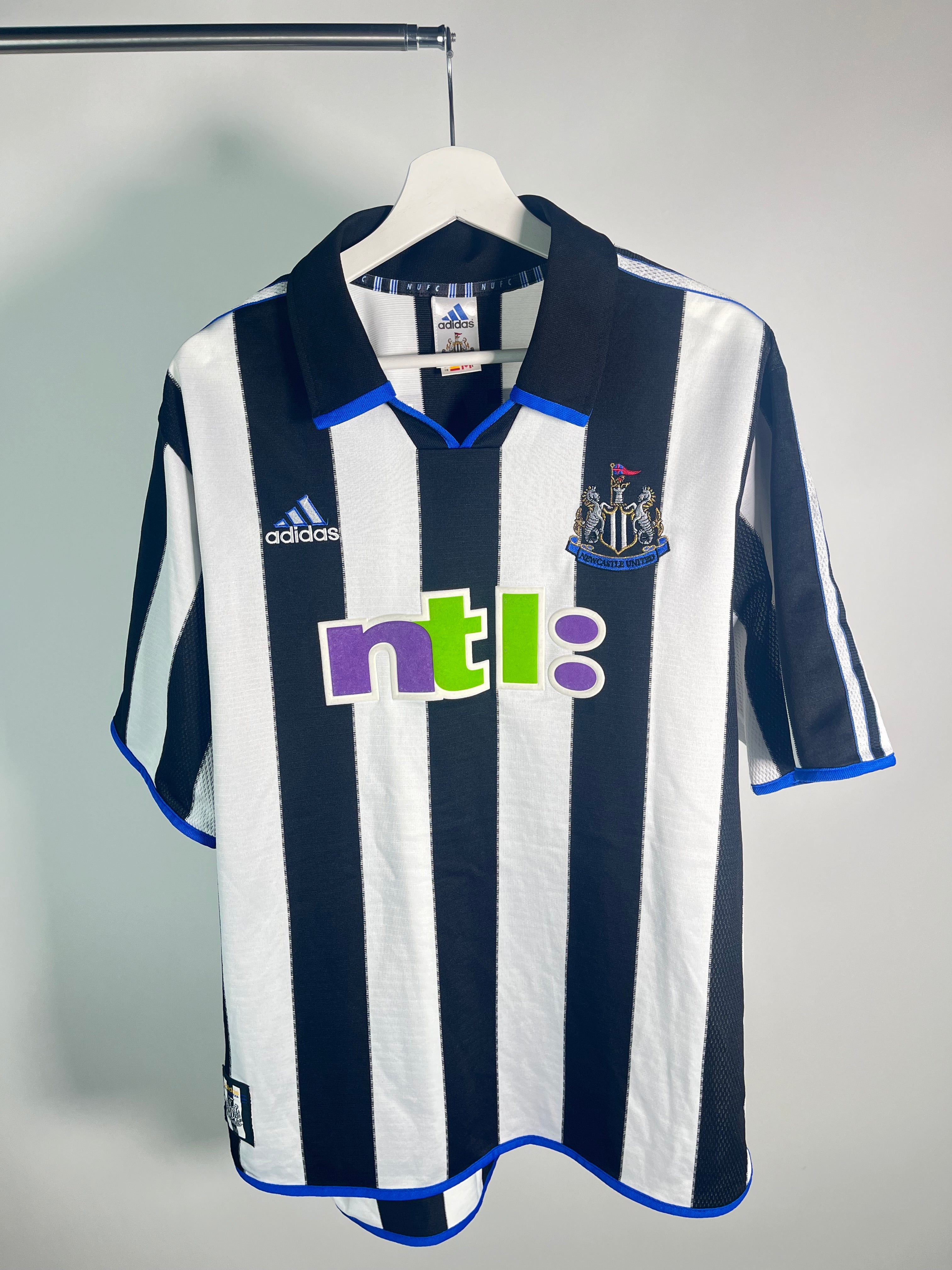 Jersey Newcastle Local 2000 2001 Alan Shearer (L)