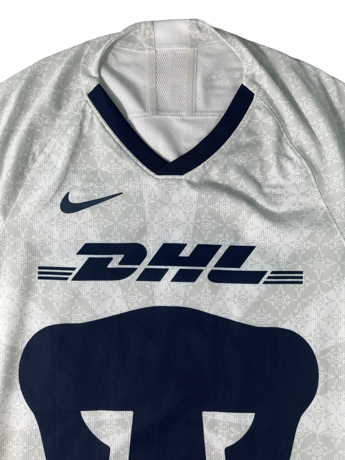 Jersey Pumas Local 2019 2020 Utilería Marco García (S)