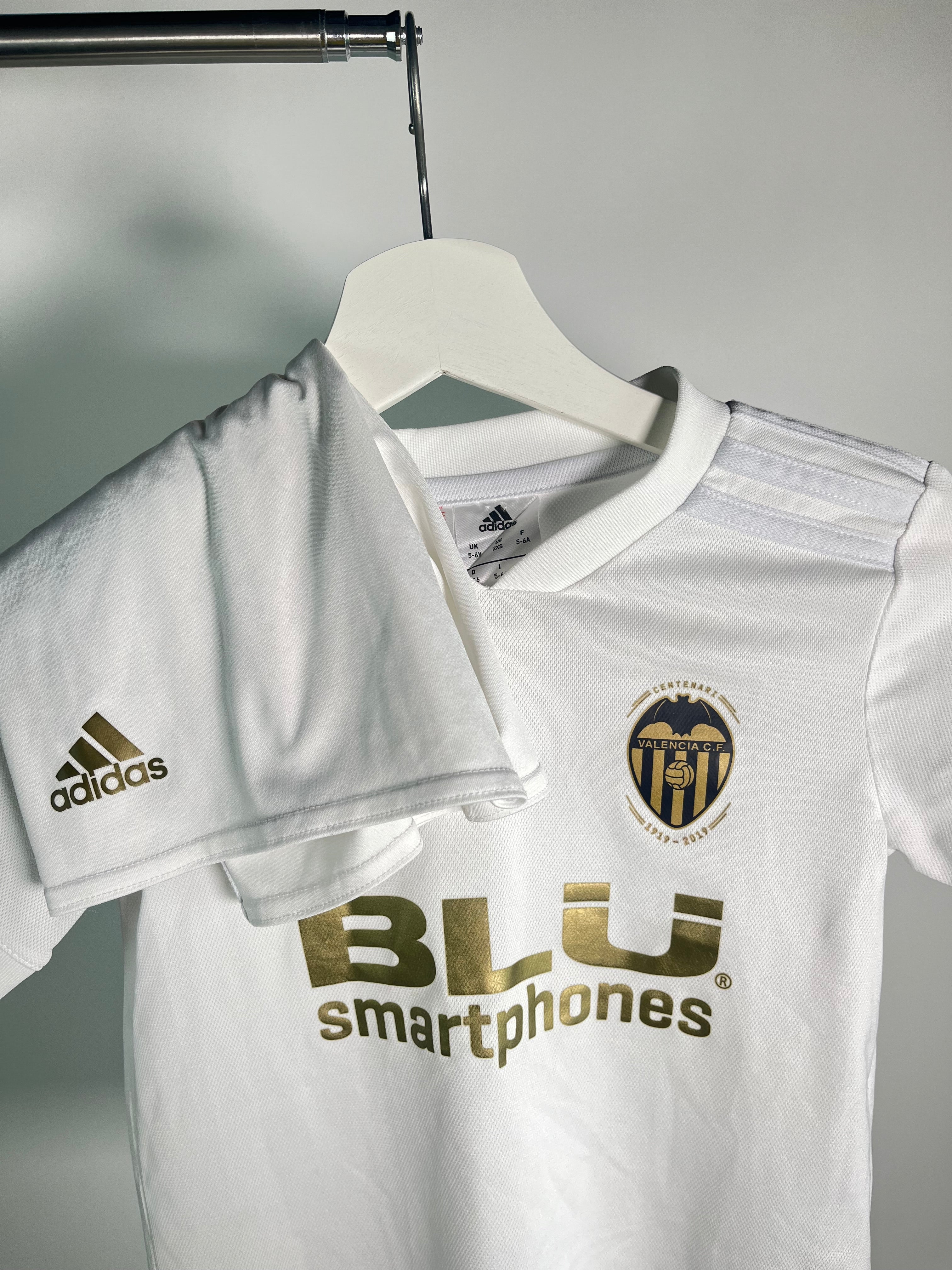 Jersey Valencia Local 2018 2019 *Incluye Short* (XXS Niño)