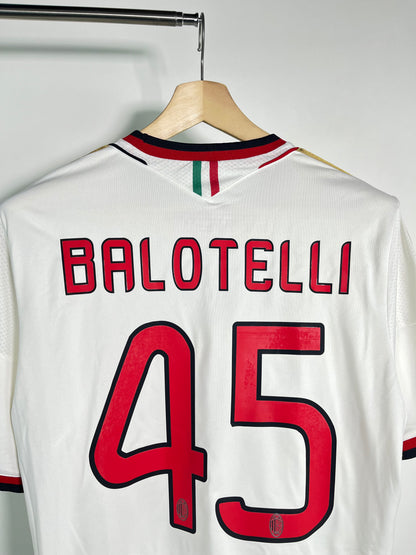 Jersey AC Milan Visita 2013 2014 Mario Balotelli (L)