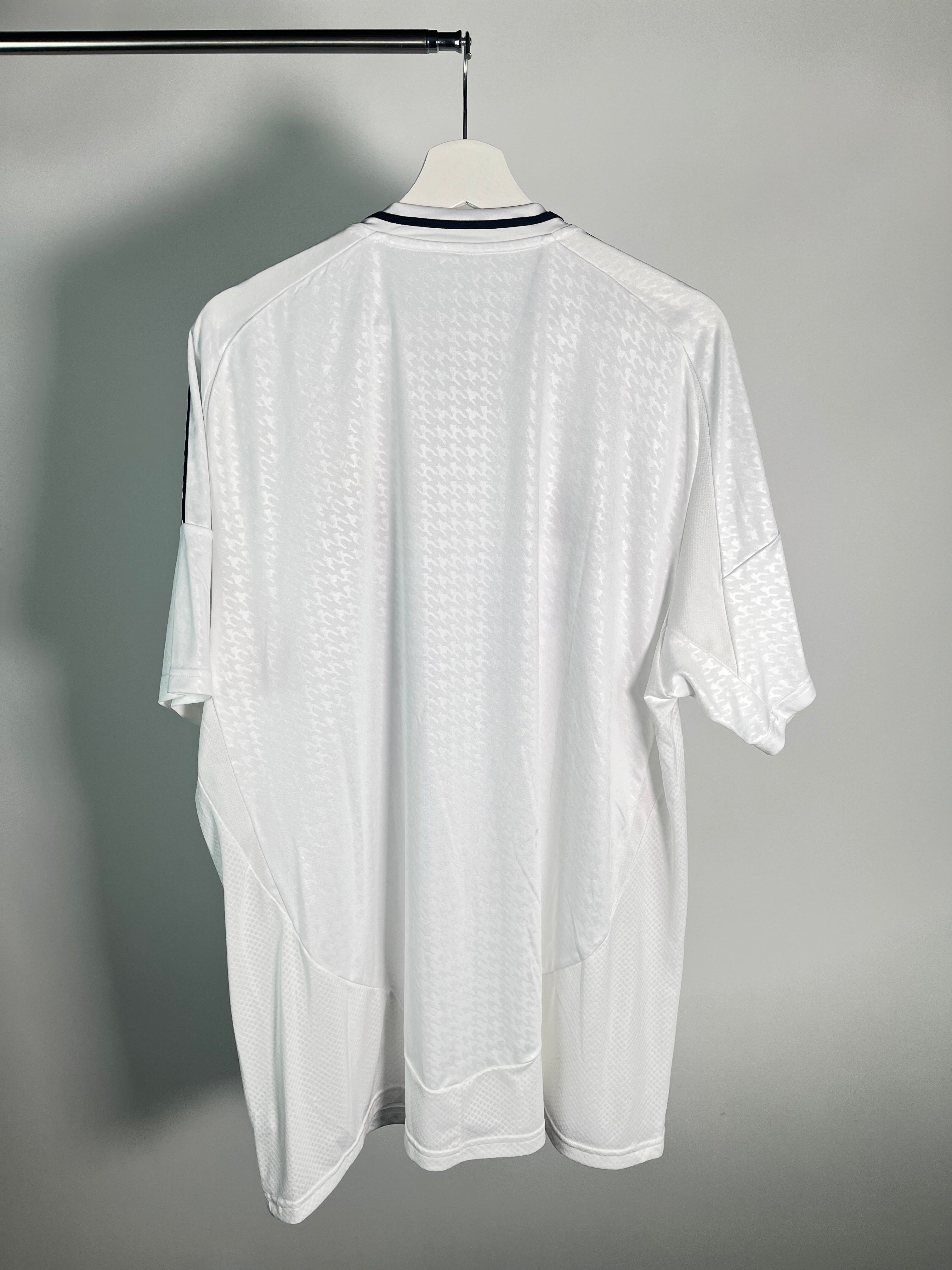 Jersey Real Madrid Local 2024 2025 *C/Etiquetas* (XXL)