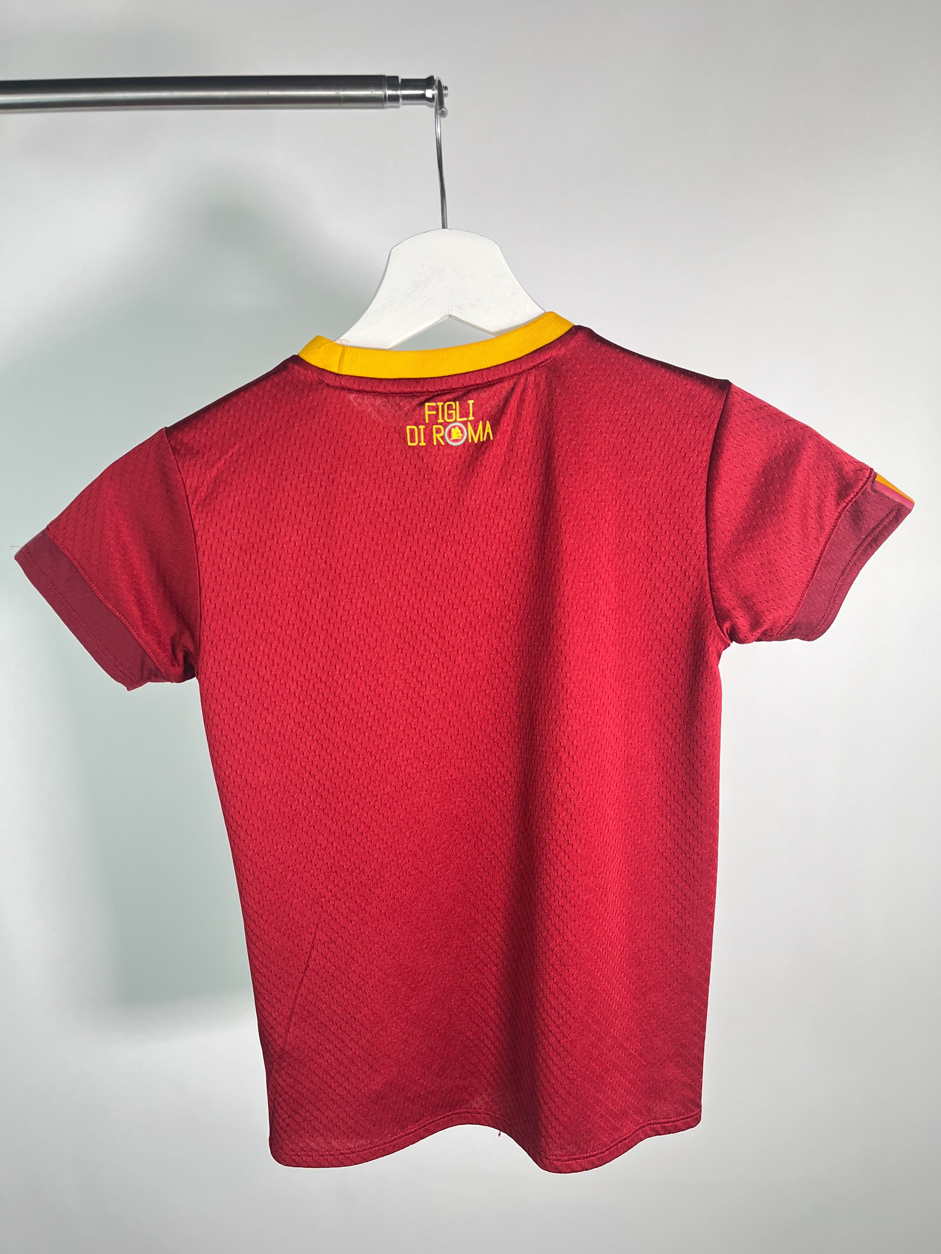 Jersey Roma Local 2022 2023 *Incluye Short* (S Niño)