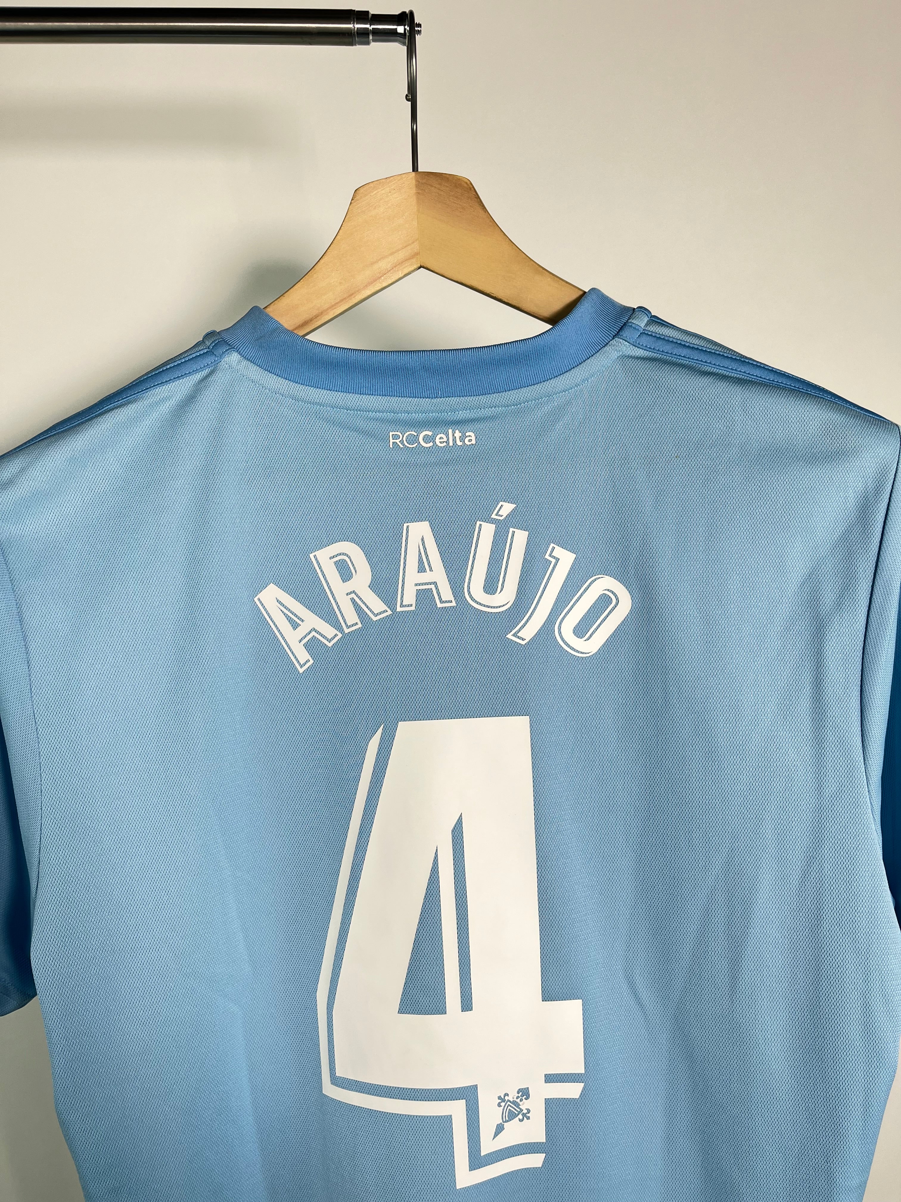 Jersey Celta de Vigo Local 2018 2019 Néstor Araujo (L)