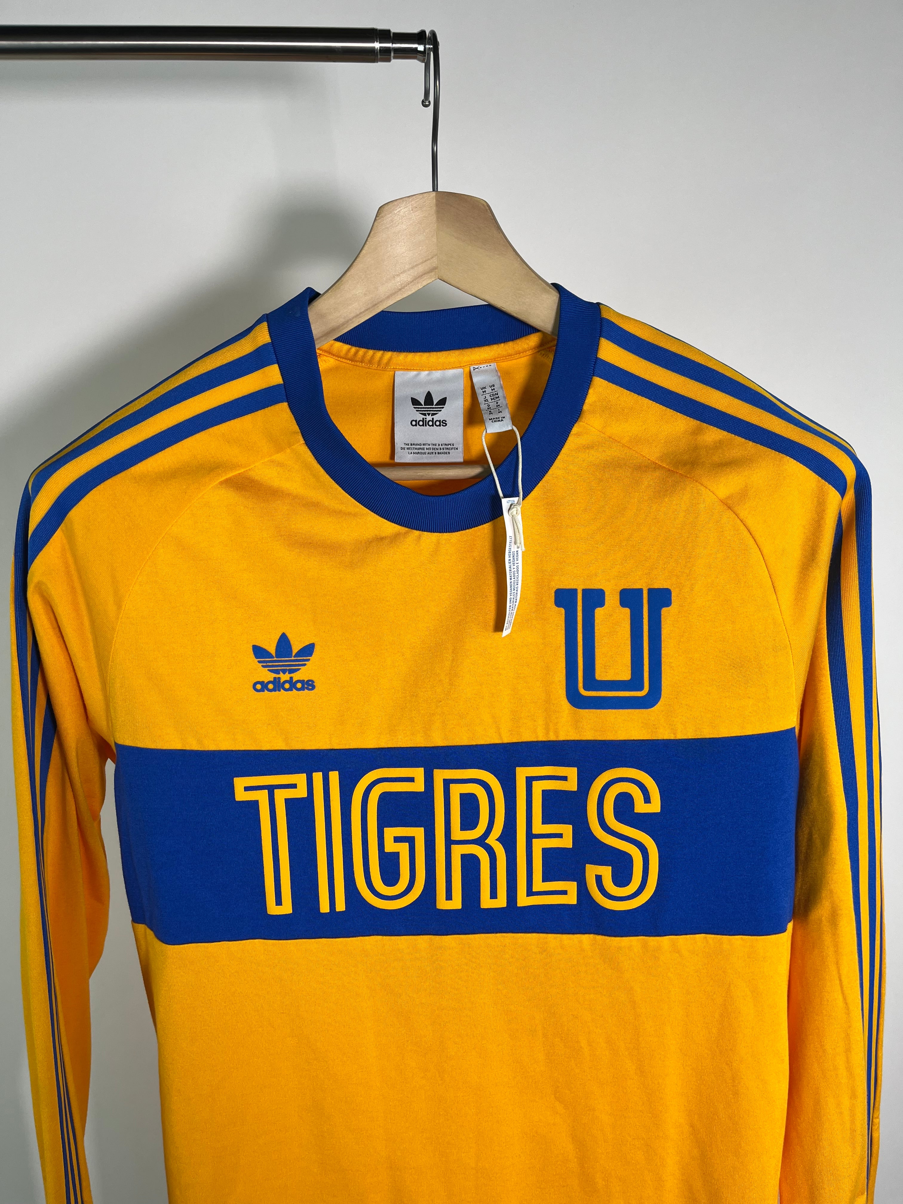 Playera Tigres 2023 2024 Manga Larga *C/Etiquetas* (M)