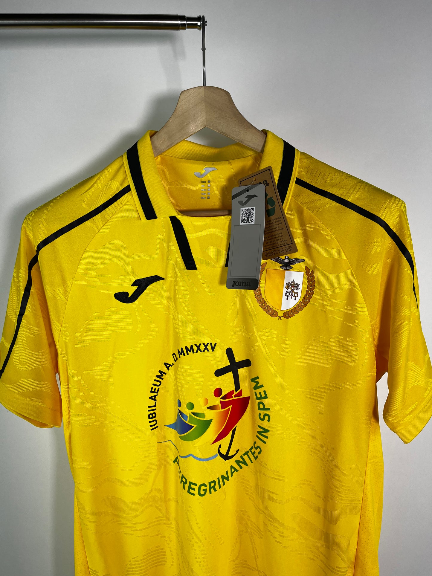 Jersey Ciudad de Vaticano Local 2025 2026 *C/Etiquetas* (M)