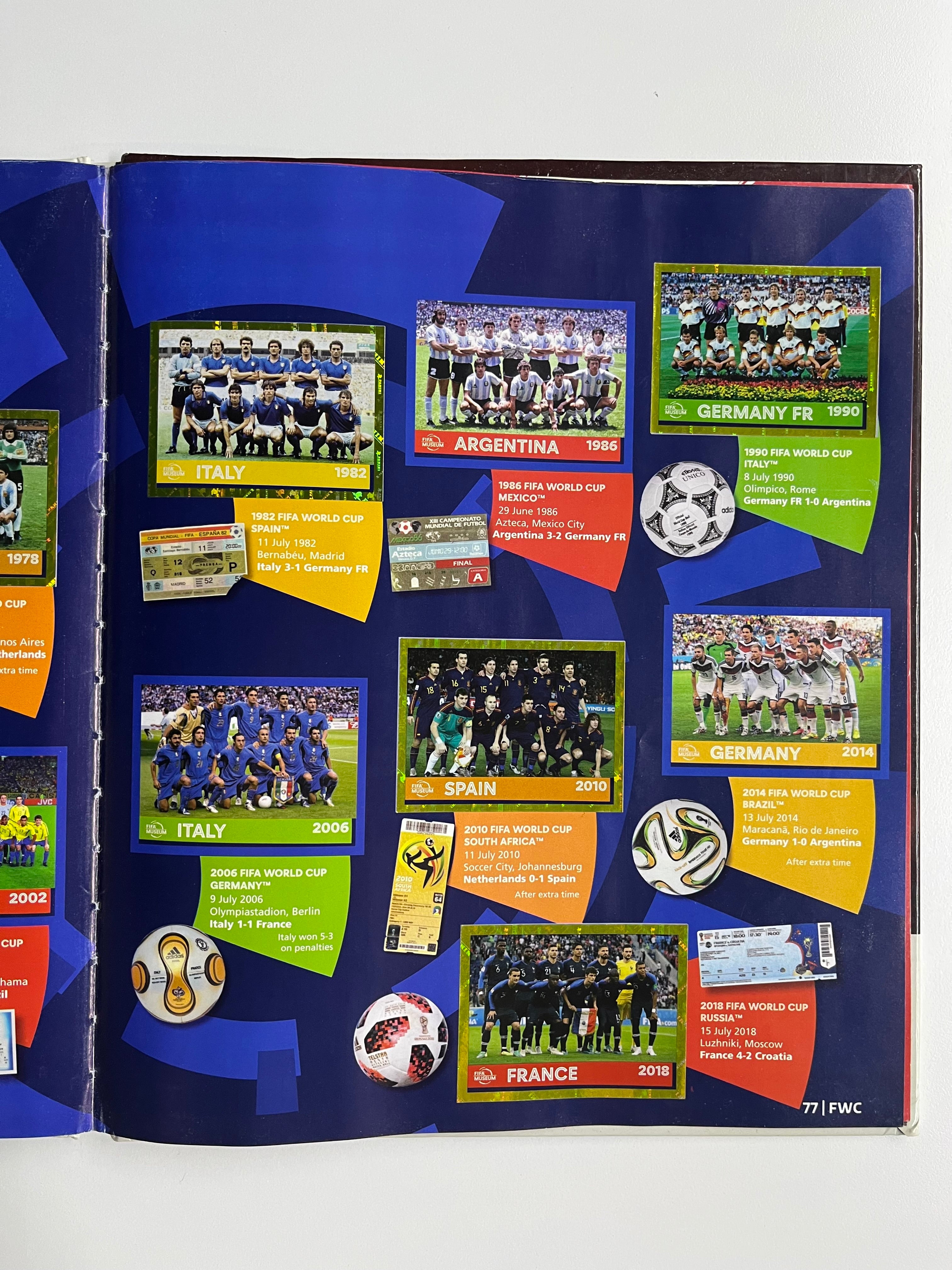 Álbum Panini Mundial Qatar 2022 Edición Pasta dura (Completo)