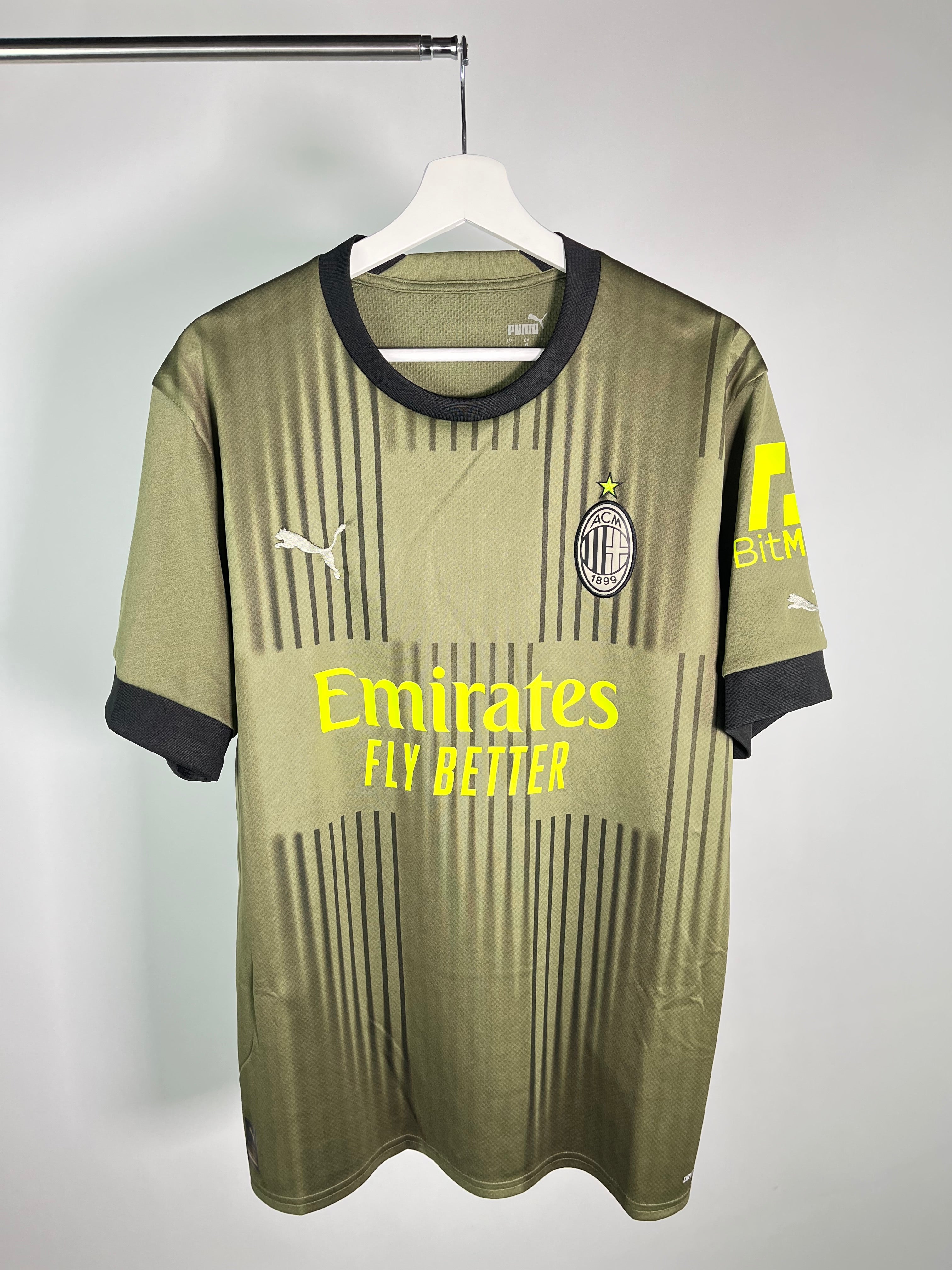 Jersey AC Milán Tercera 2022 2023 Olivier Giroud (L)