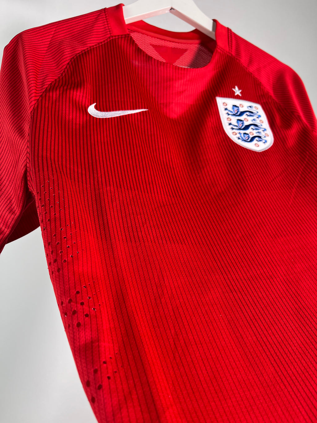 Jersey Inglaterra Visita 2014 2016 Versión Jugador (S)