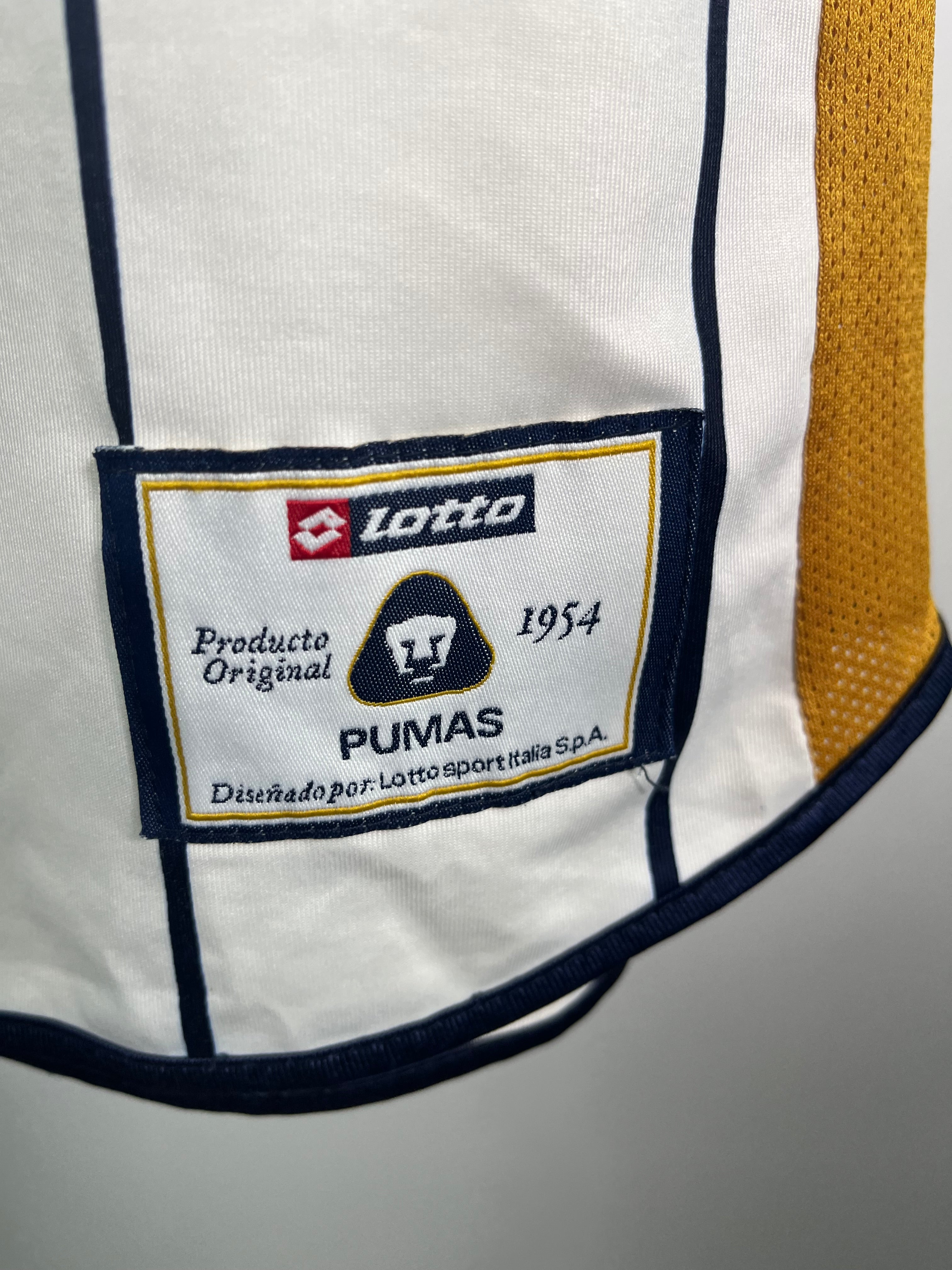 Jersey Pumas Local 2003 2004 Darío Verón (L)