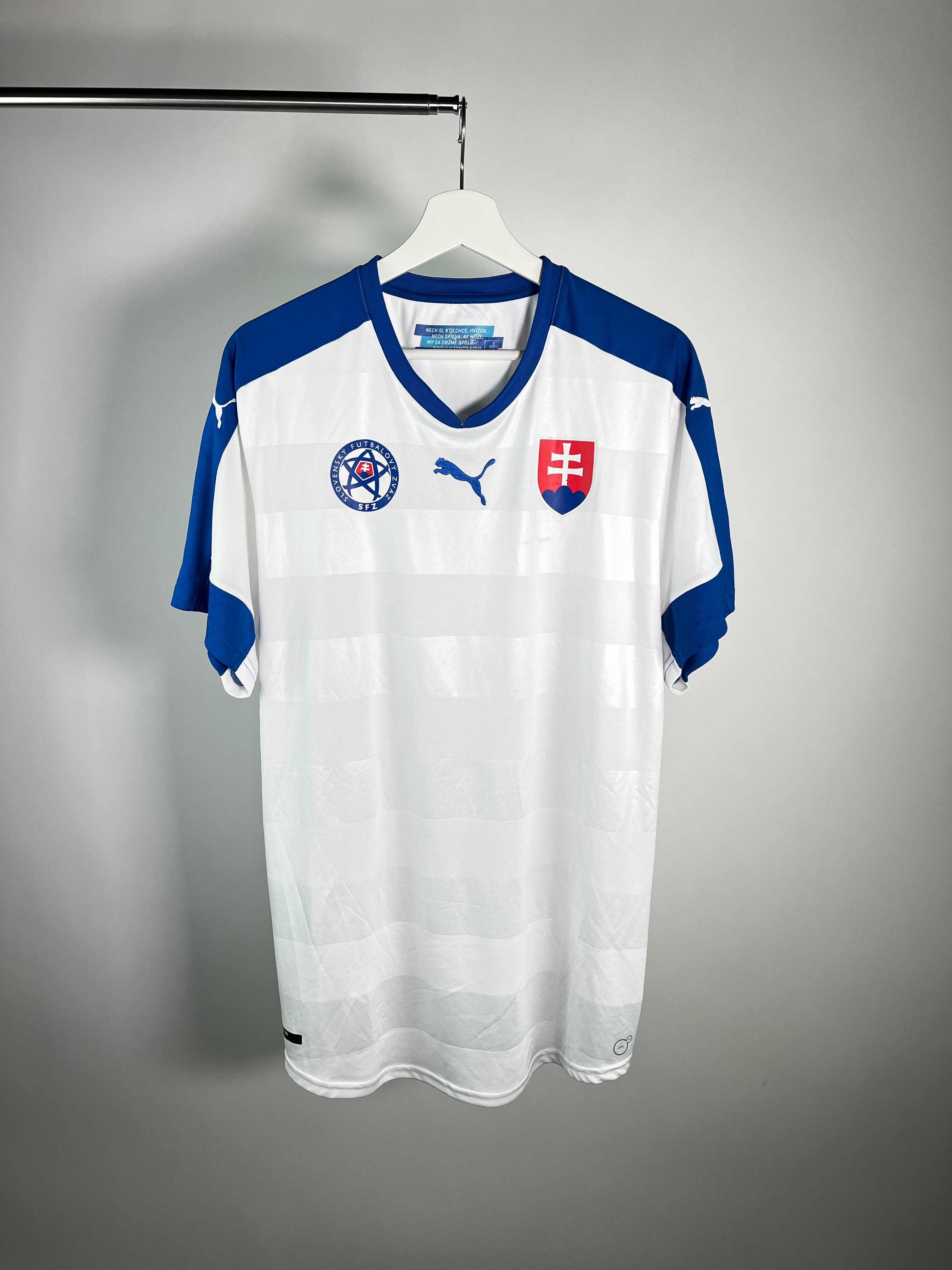 Jersey Eslovaquia Local 2016 2017 (XL)