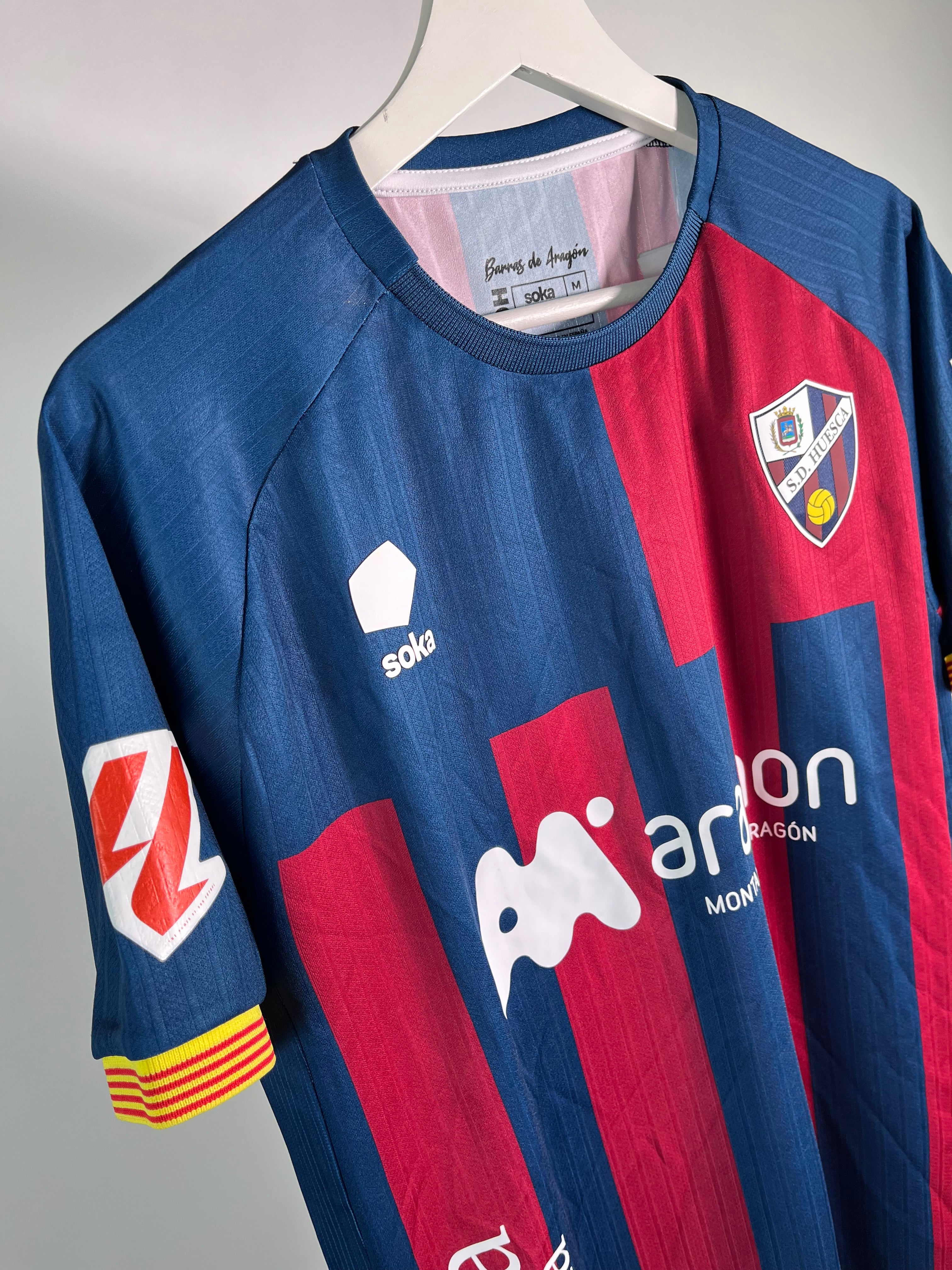 Jersey SD Huesca Local 2025 2026 *C/Etiquetas* (M)