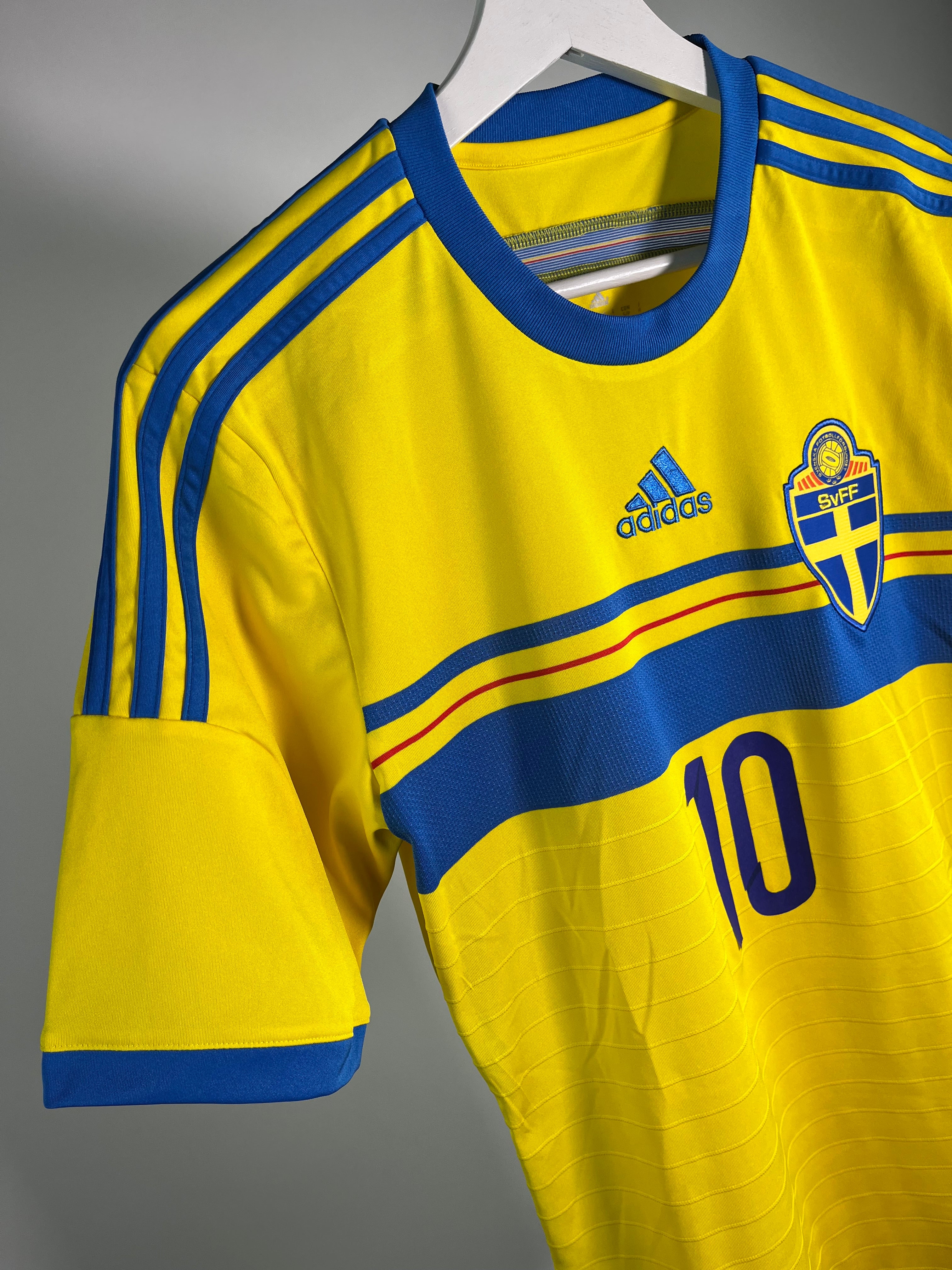 Jersey Suecia Local 2014 2015 Zlatan Ibrahimovic (S)